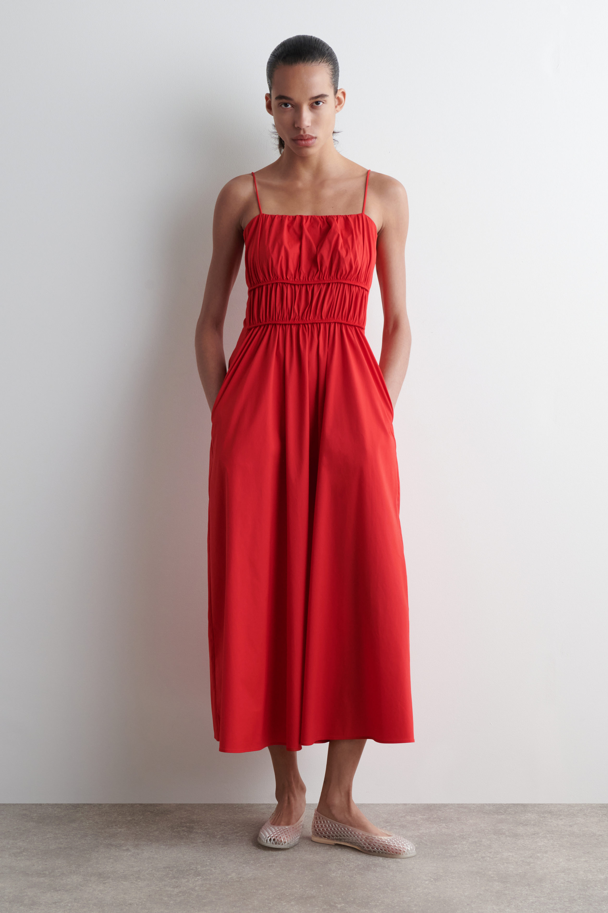 GATHERED COTTON MIDI DRESS