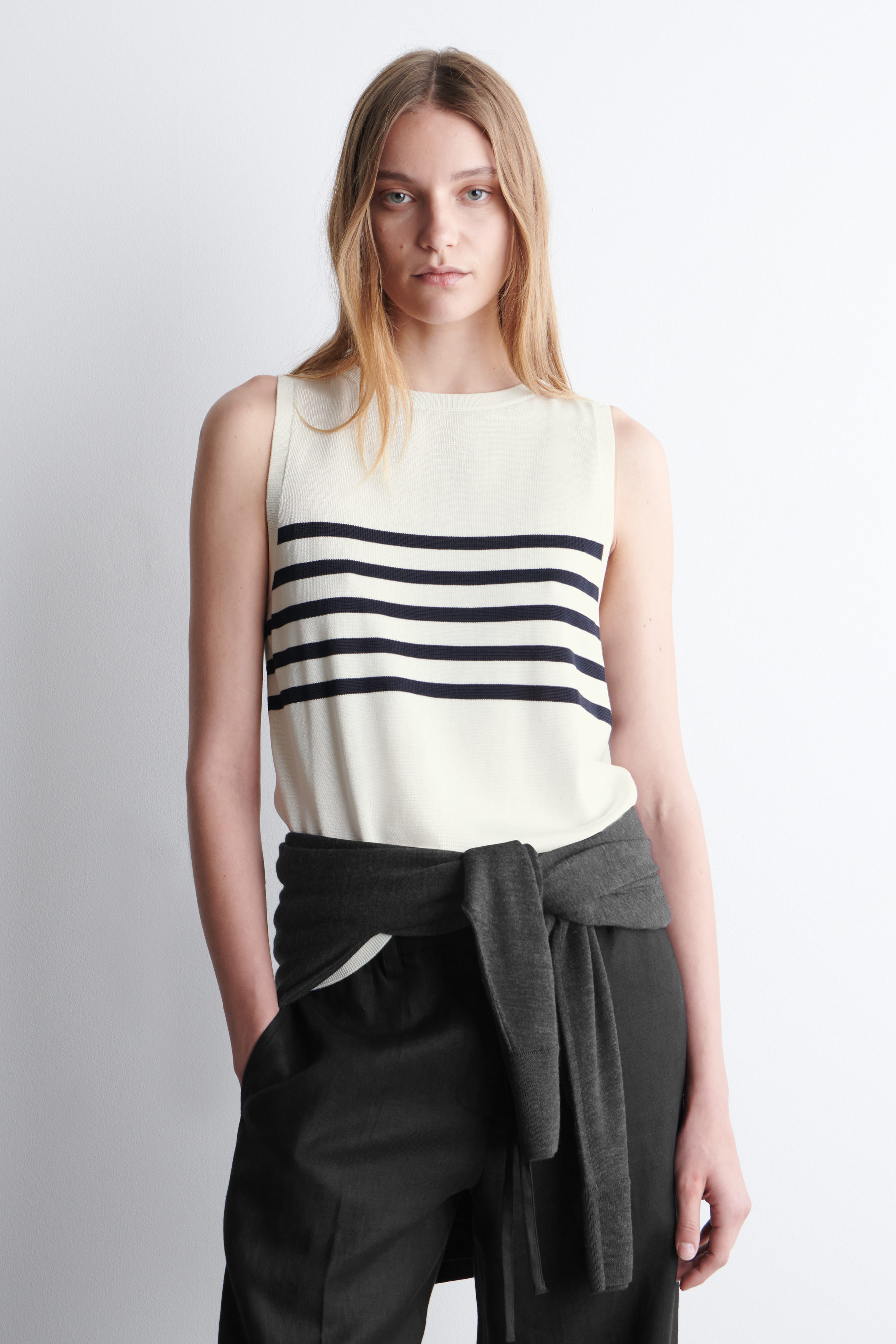 STRIPED KNITTED TANK TOP