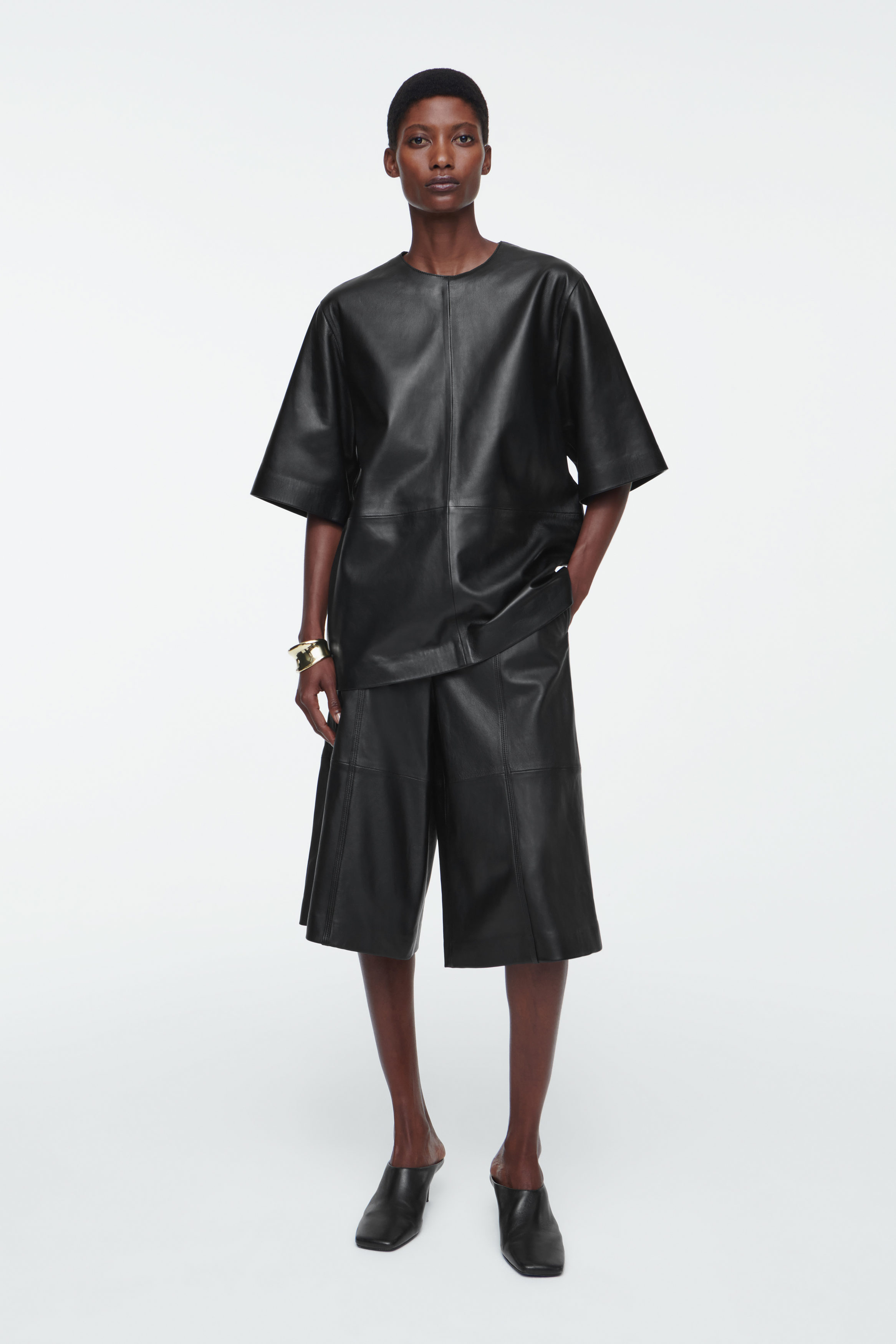 sheller leather like wrap culottes ブラック Leather Culottes in Black – Serafina