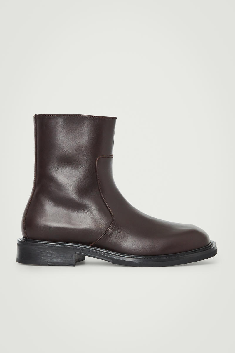 Square-Toe Leather Chelsea Boots