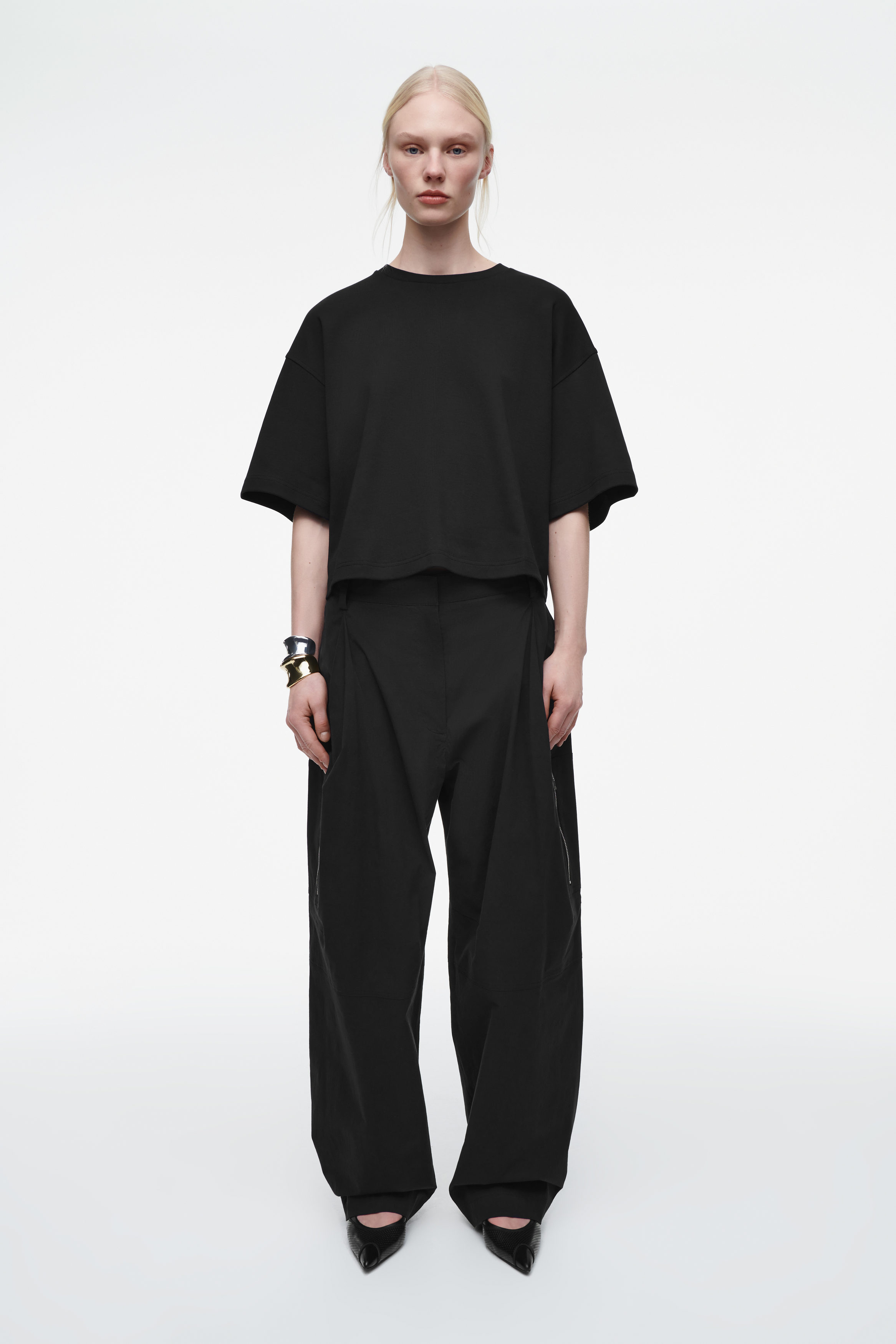OVERSIZED BOXY T-SHIRT - BLACK