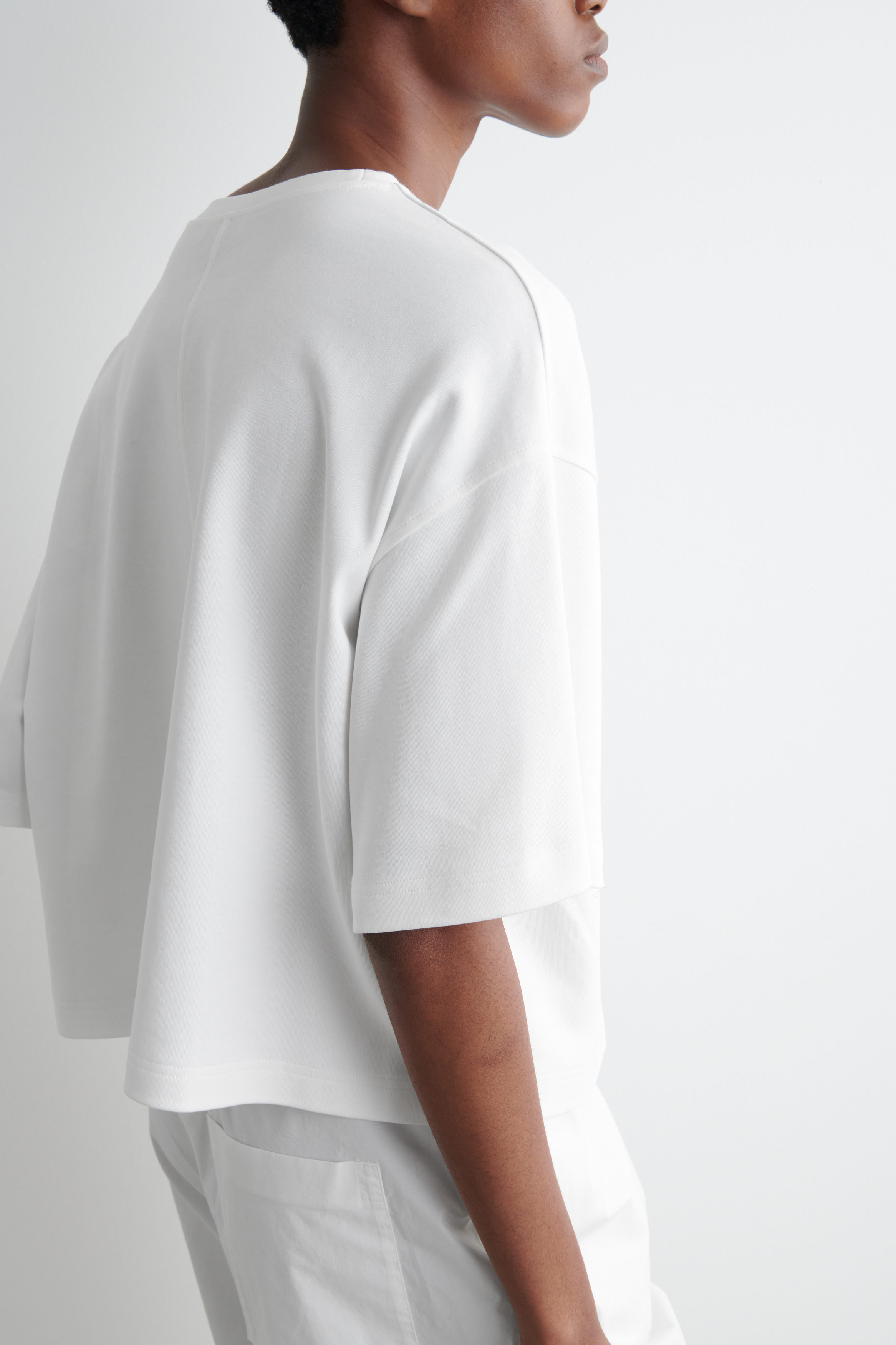 OVERSIZED BOXY T-SHIRT - WHITE | COS