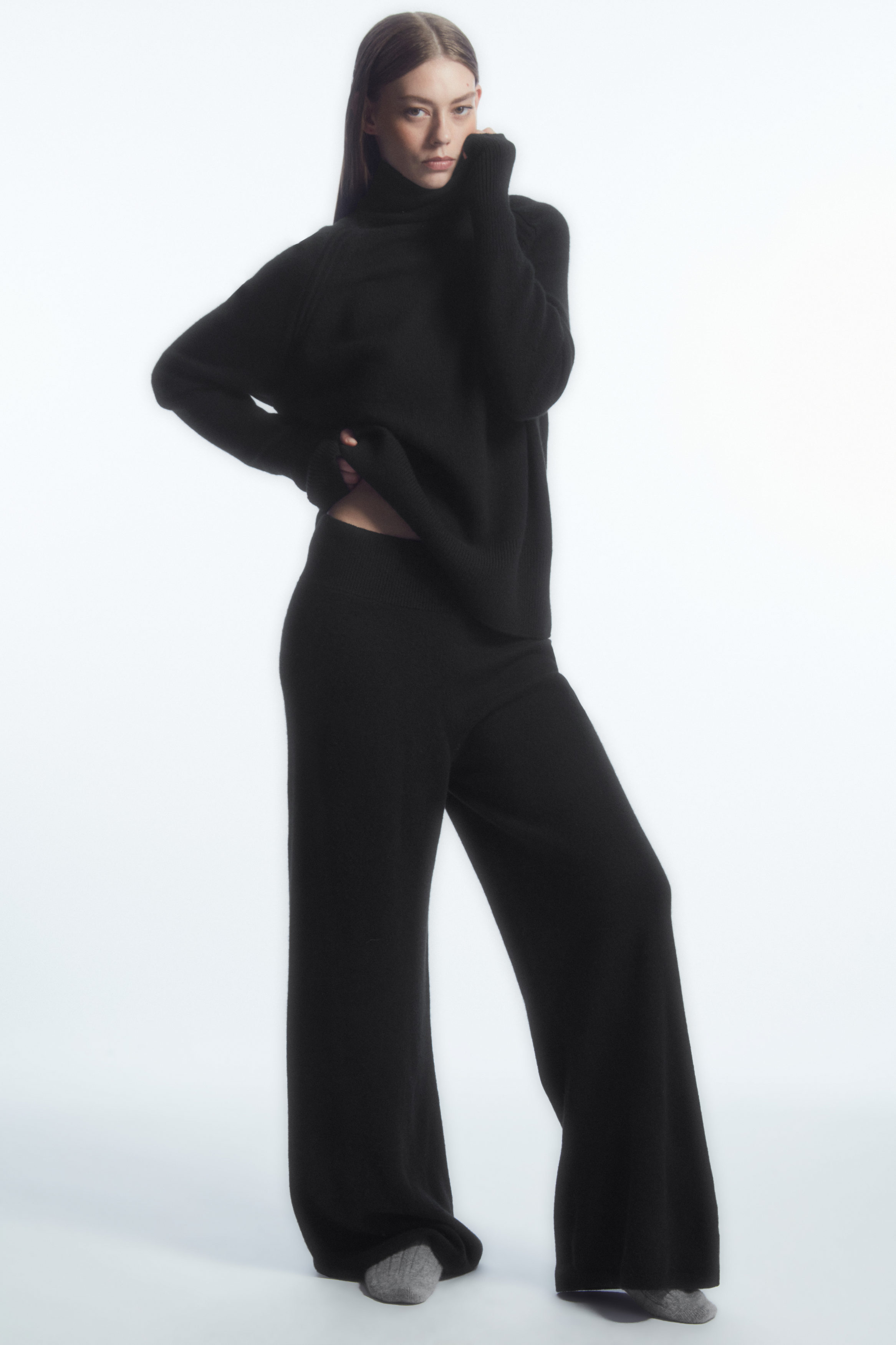 WIDE-LEG PURE CASHMERE PANTS