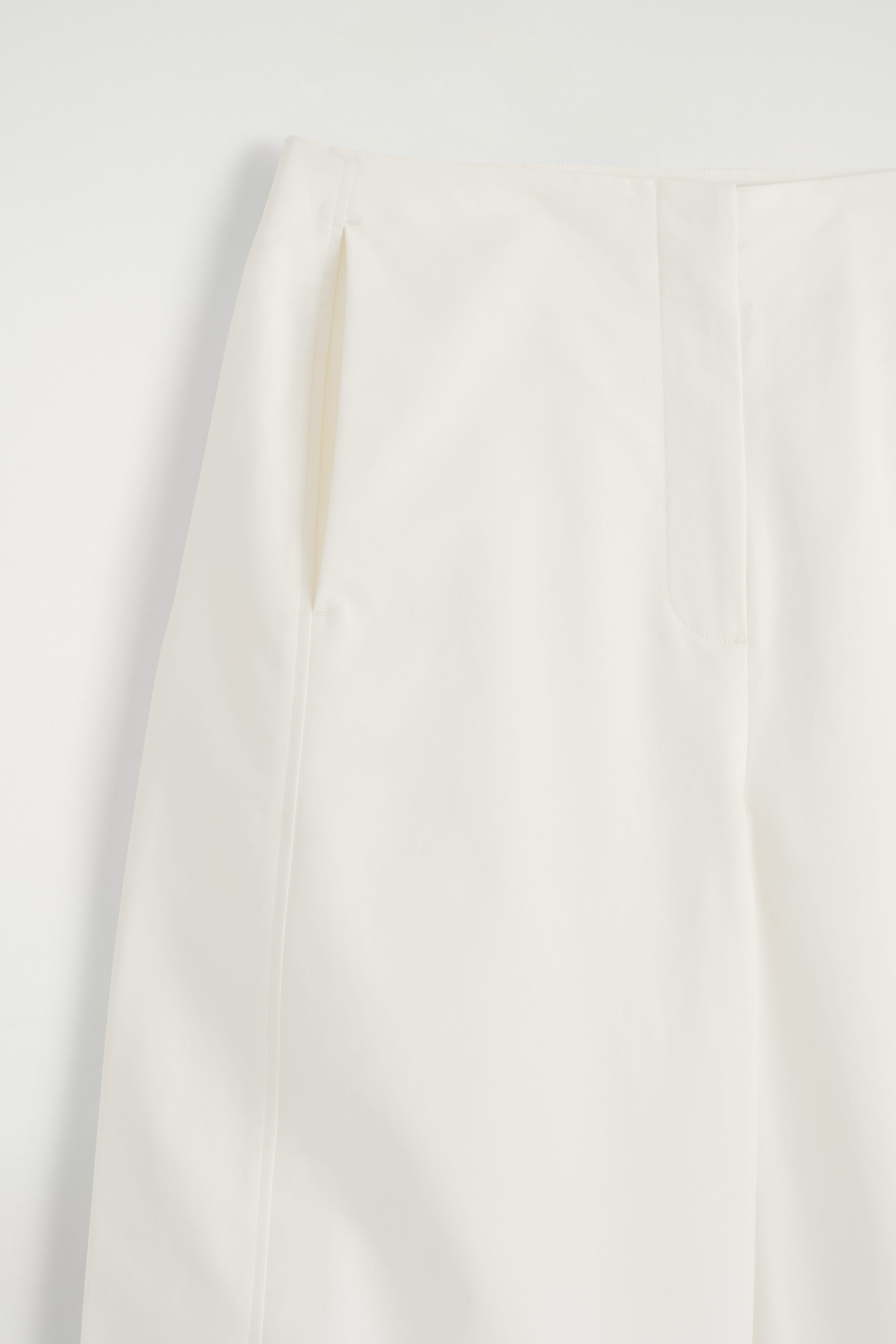 ボトムスその他 No.0955 P cago cotton bending PT (3color) CROPPED BARREL-LEG COTTON PANTS - WHITE | COS