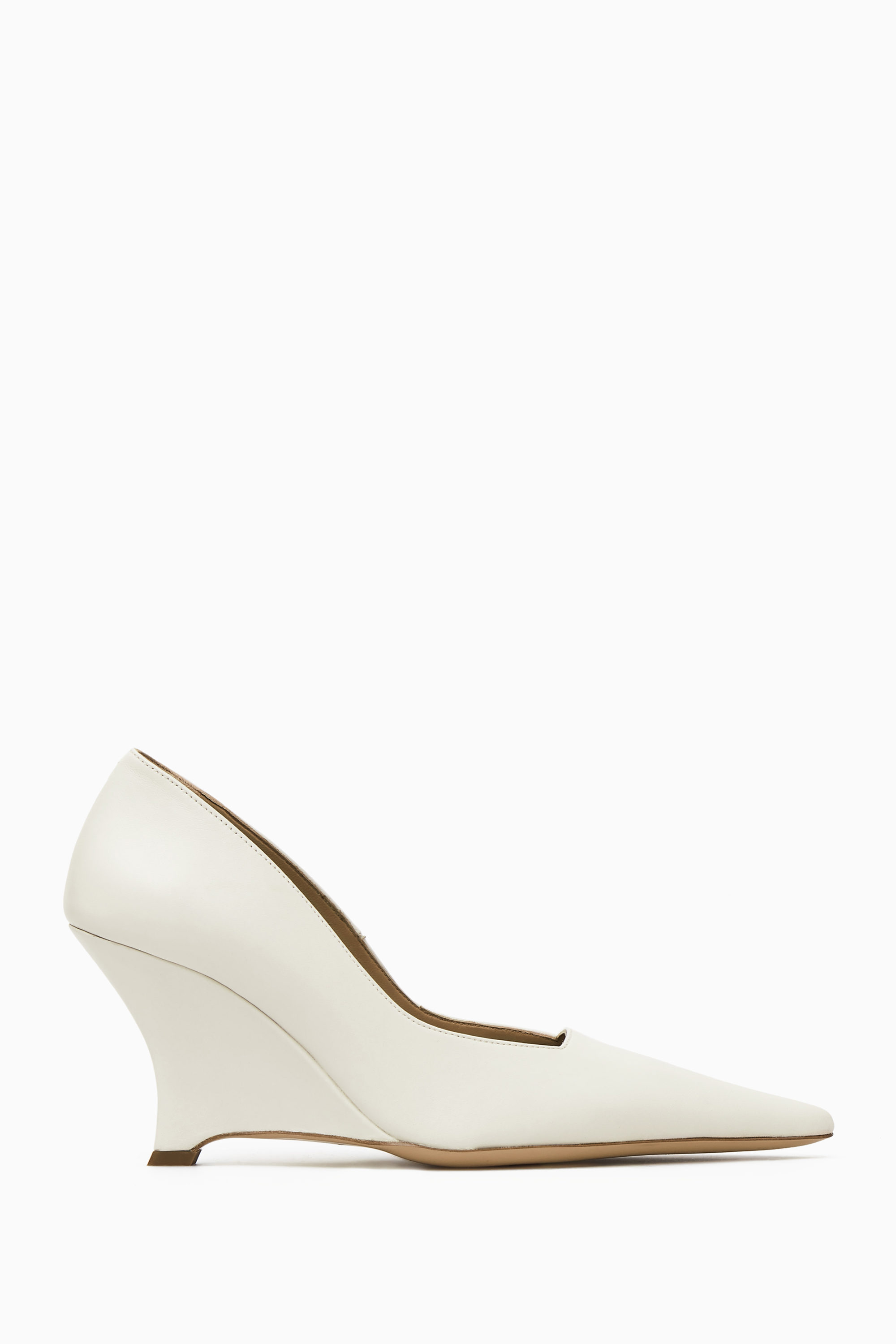 POINTED LEATHER WEDGE PUMPS - CREAM POINTED LEATHER WEDGE PUMPS - CREAM