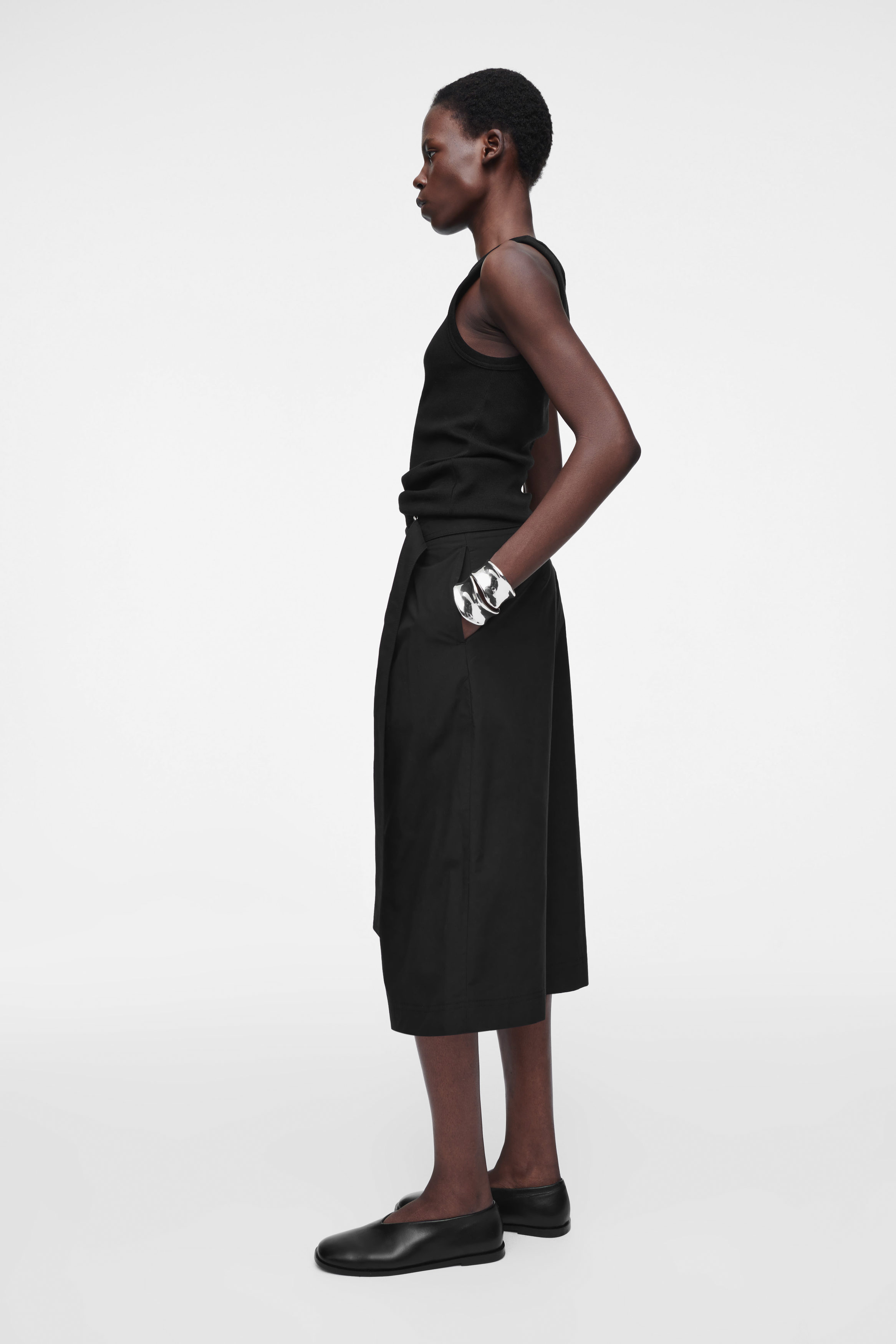 BELTED WRAP-FRONT COTTON SHORTS - BLACK | COS