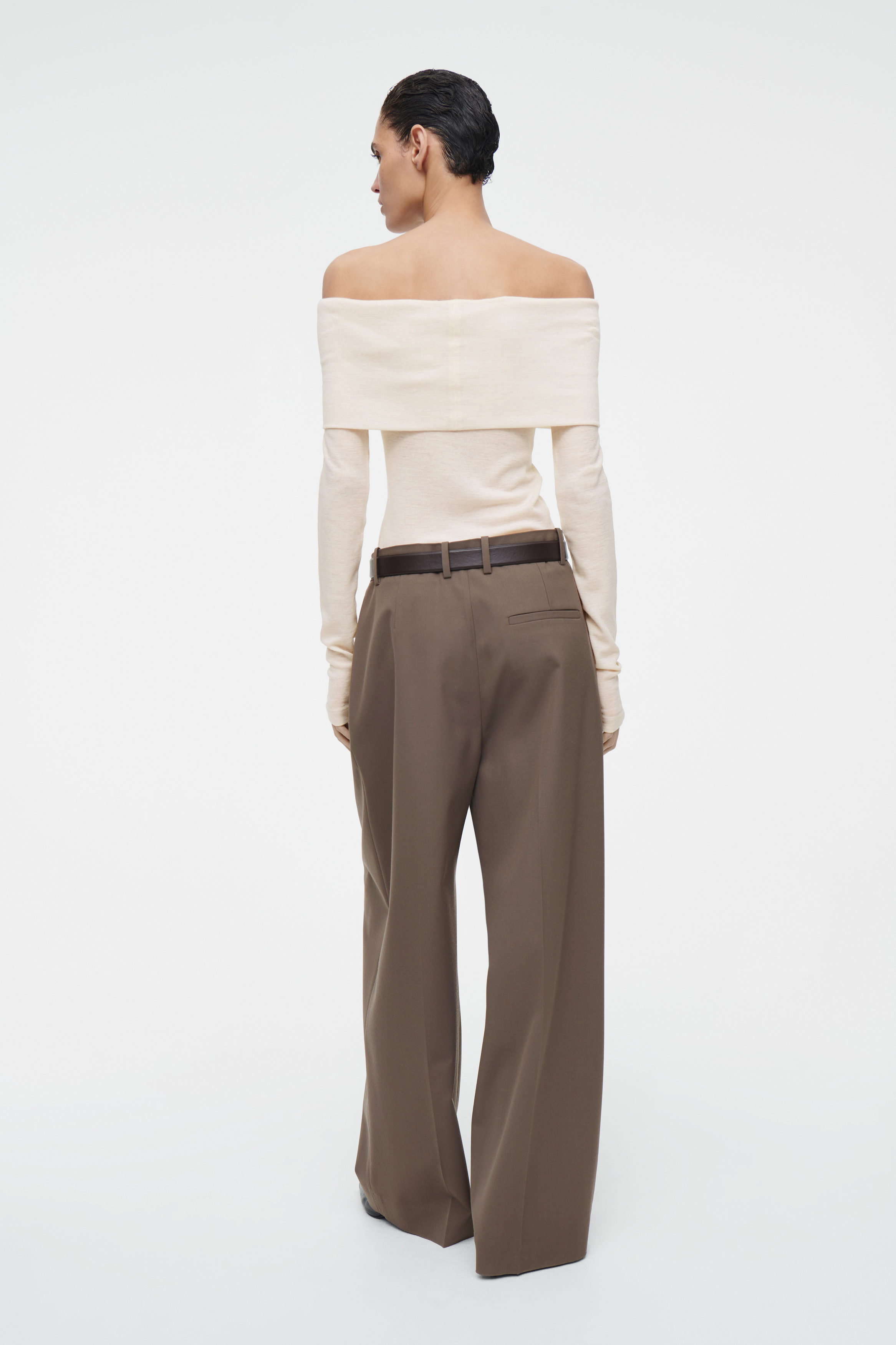 MISTREASS ミストレアス Whipped Frills Off Shoulder Knit Top