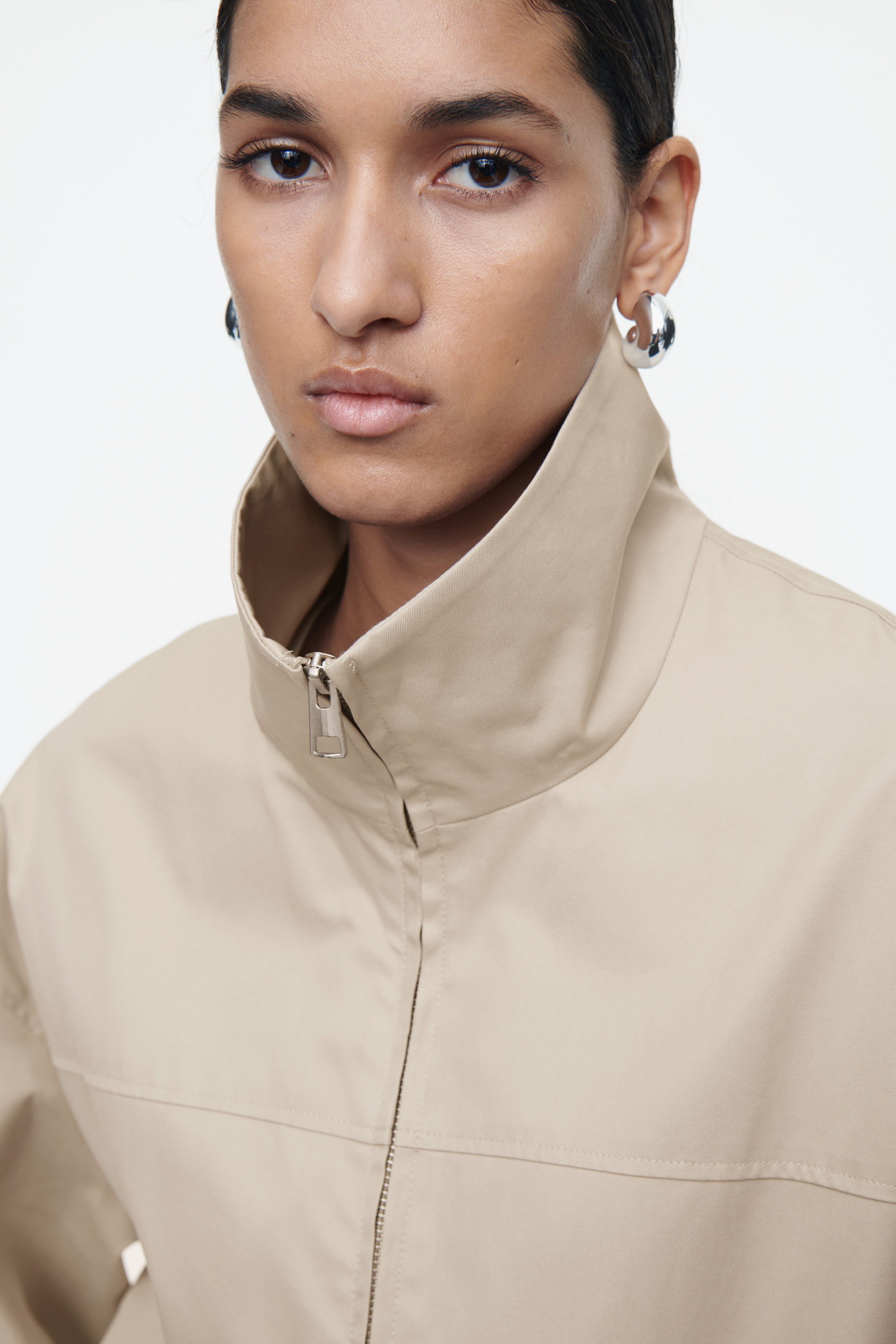 BUBBLE-HEM COTTON JACKET - BEIGE