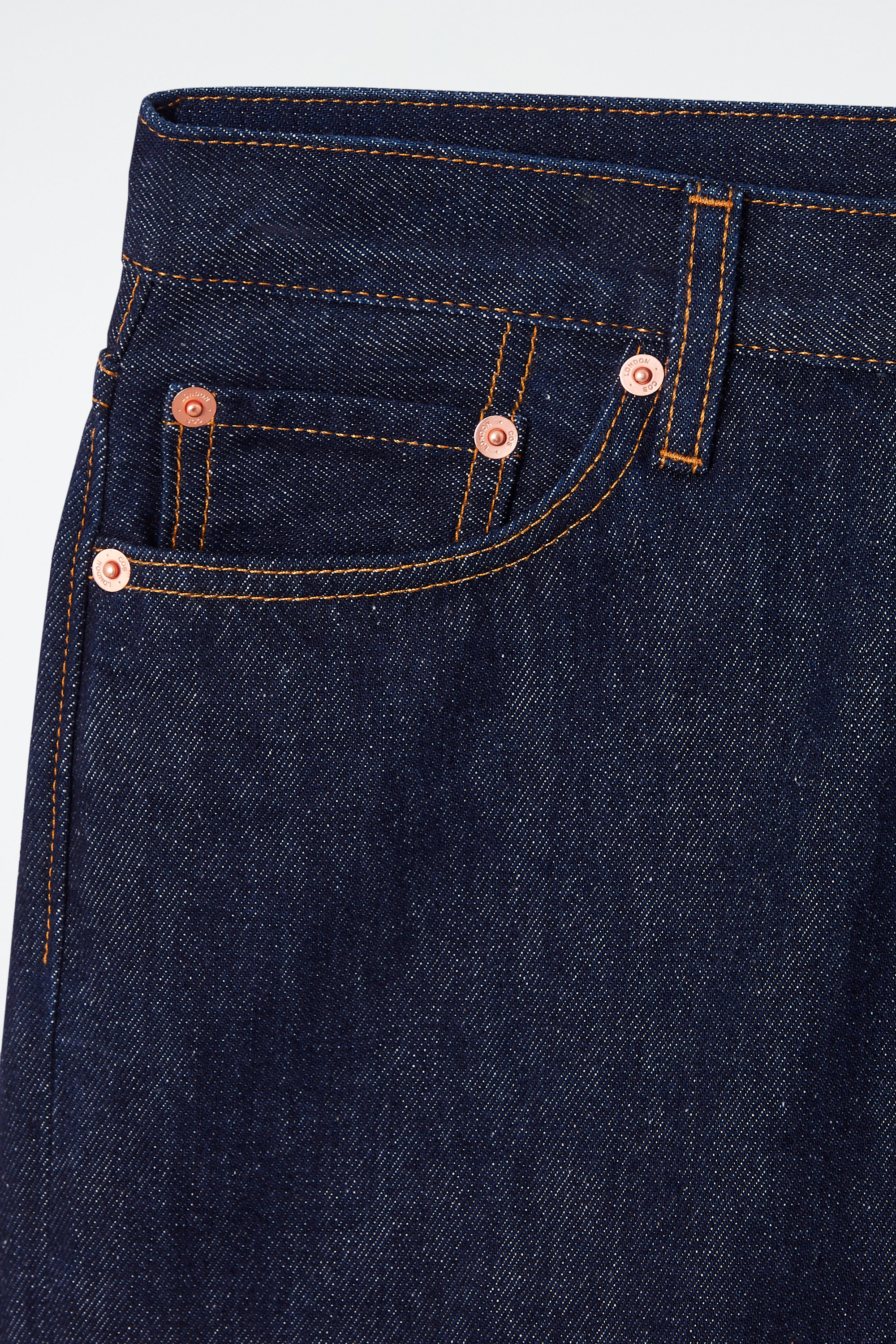 ARCH TAPERED JEANS - MID BLUE