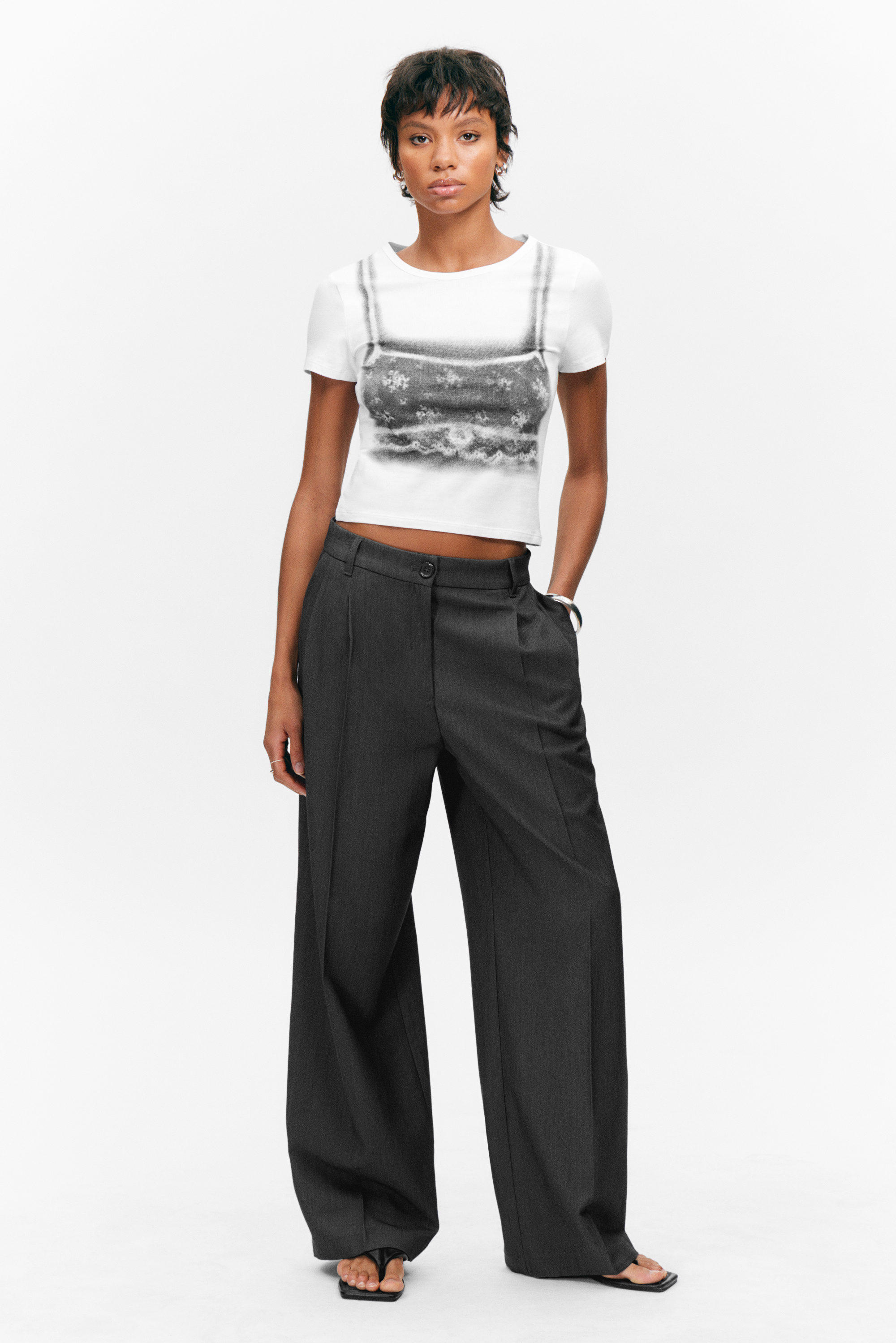 wide leg trousers - Dark grey | Monki WW