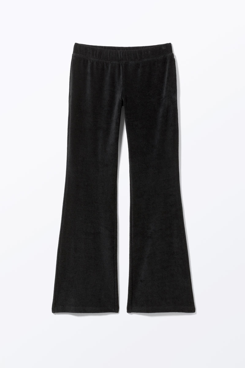 Weiche Frotteehose Mit Schlag - Monki - Modalova