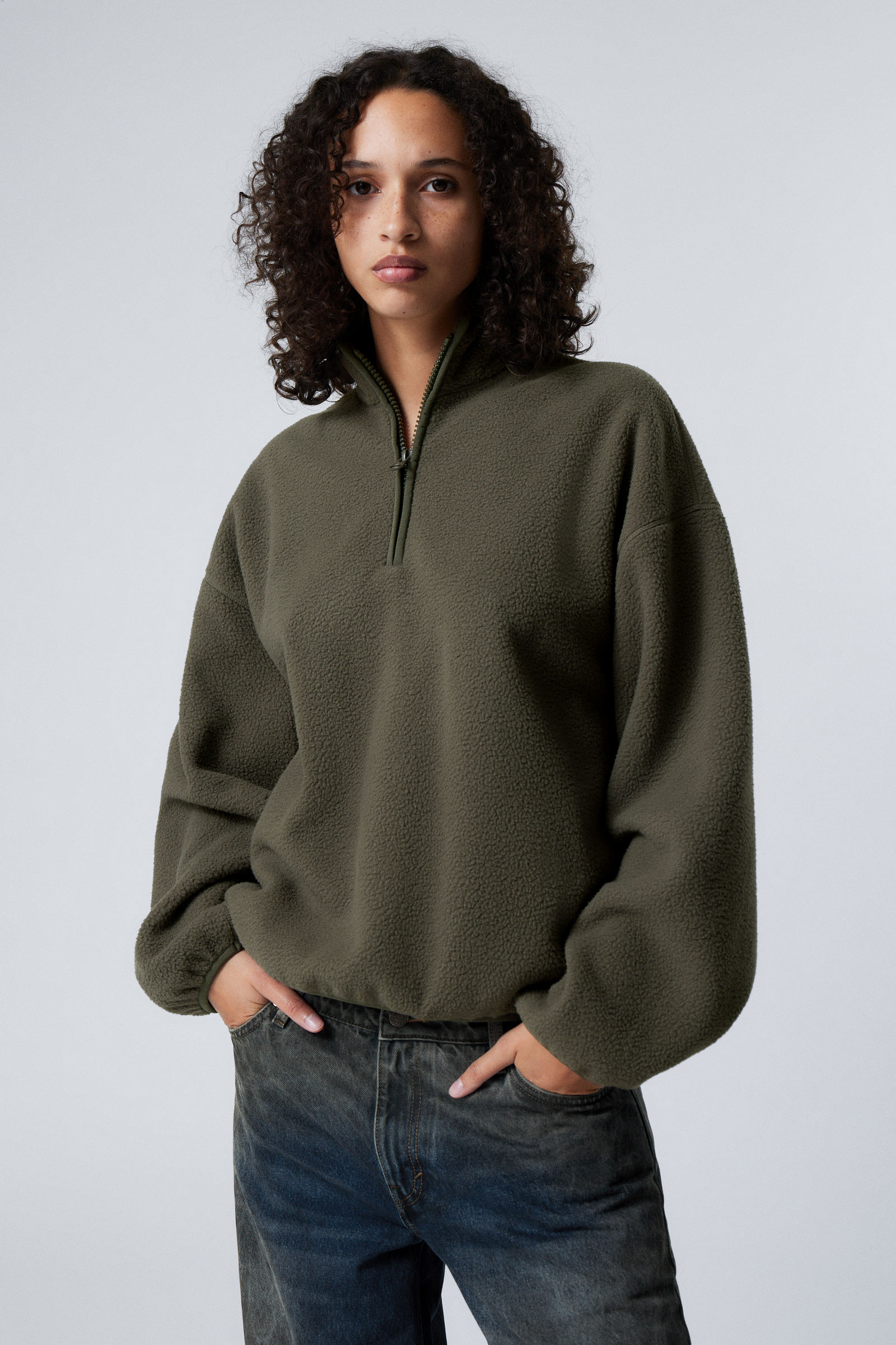 oversized half zip fleece sweatshirt Dark Khaki Green Weekday GB