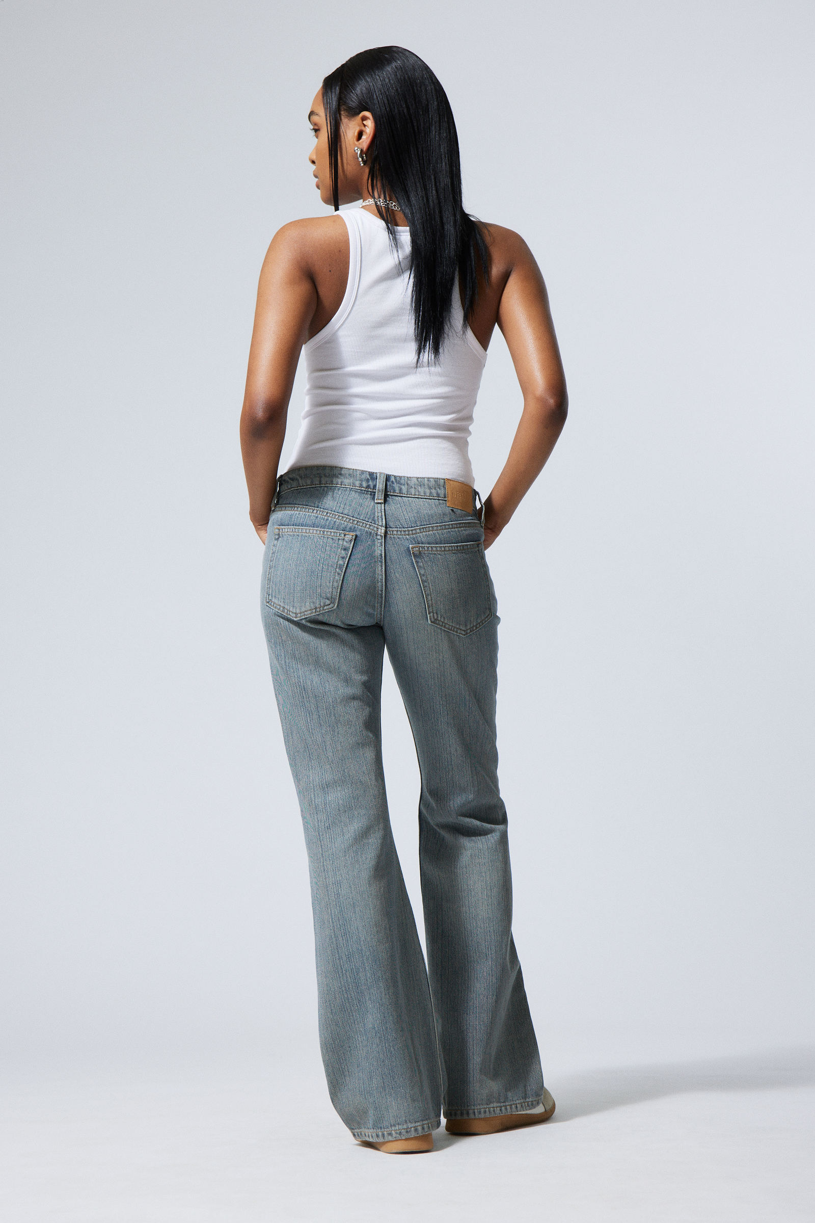 Trove Blue - Nova Low Slim Bootcut Jeans - 2