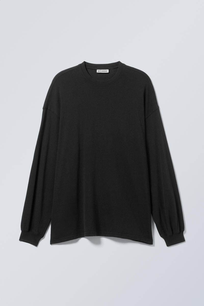 Long-Sleeved Oversized T-shirt