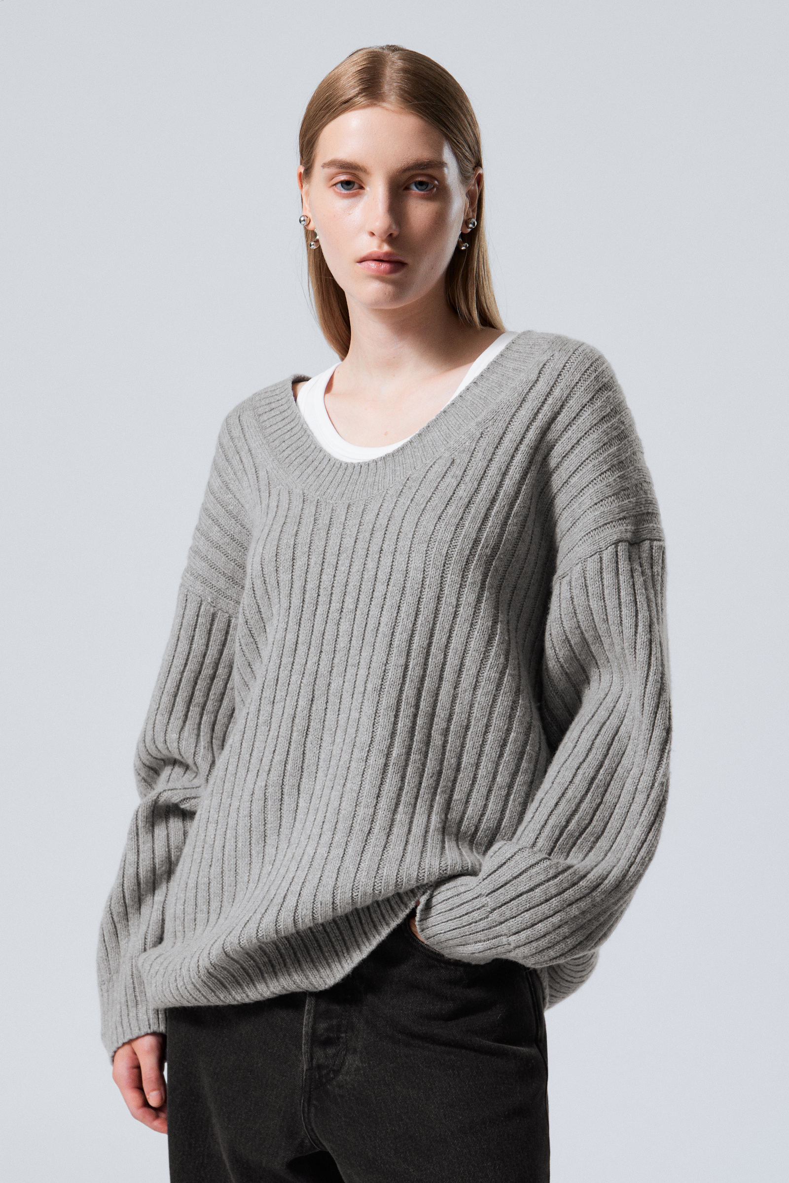 Grey oversized sweater best sale