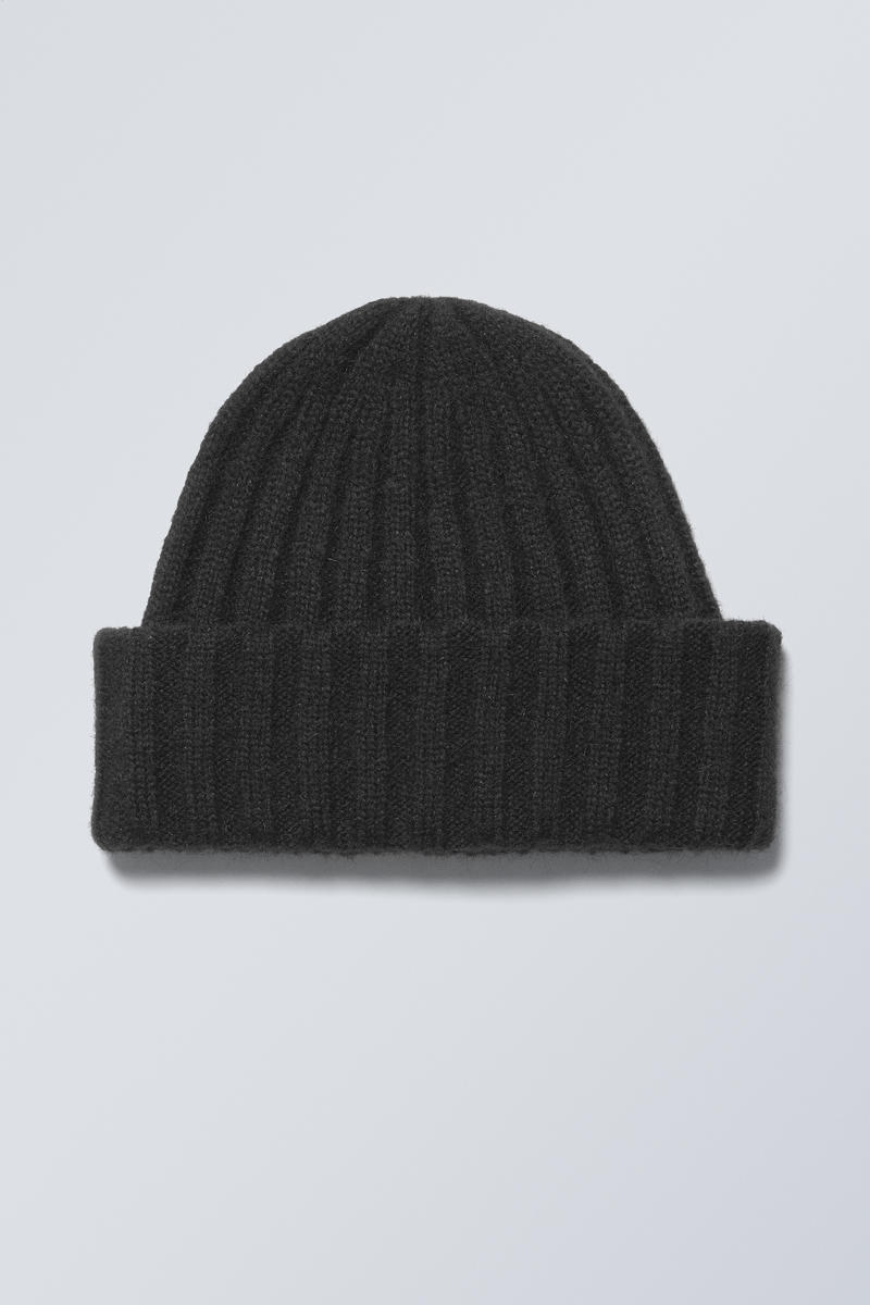 Soft Ribbed Beanie