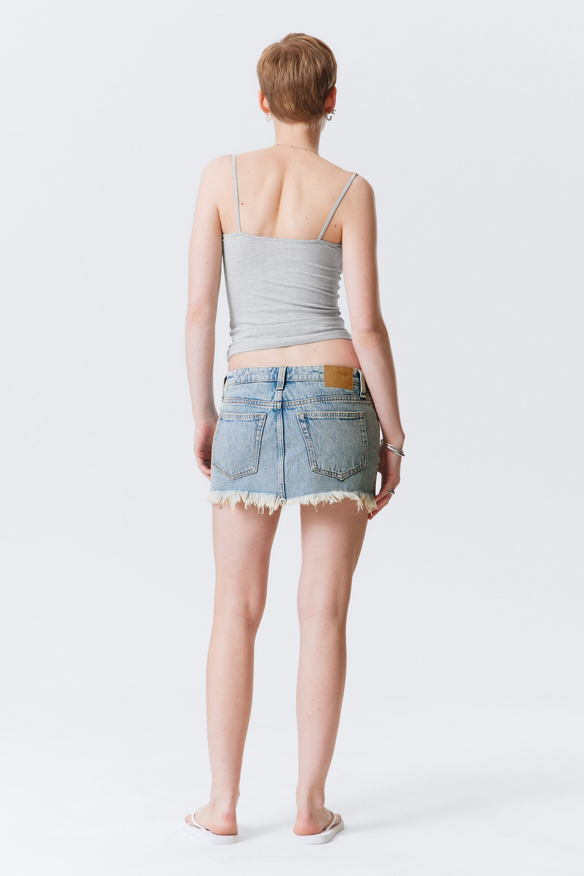 【suzen】Unen Low-Waist Mini Skirt Low waist mini skirt | Collection 2023 | Subdued
