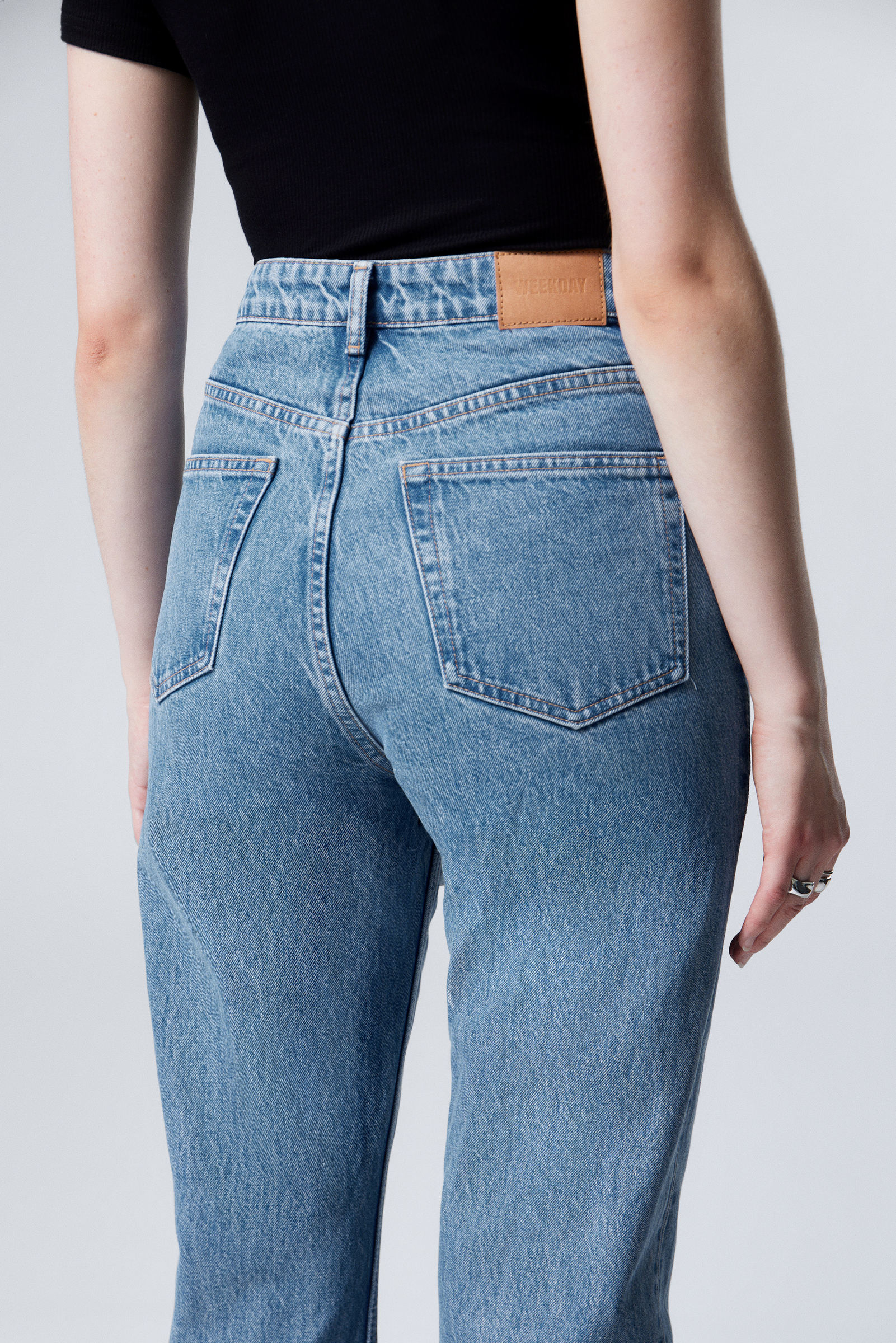 90s Blue - Medium Blue - Rowe Super High Waisted Regular Straight Leg Jeans - 4