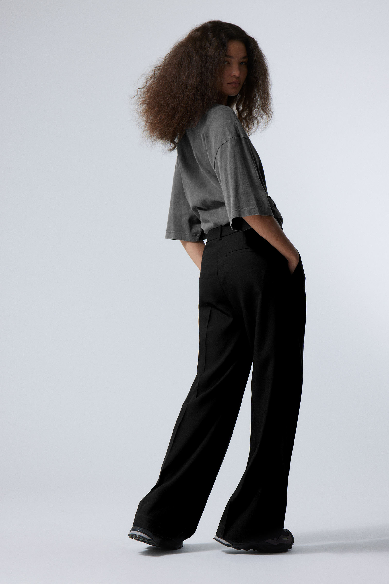 #272628 - Relaxed Fit Suiting Trousers - 2