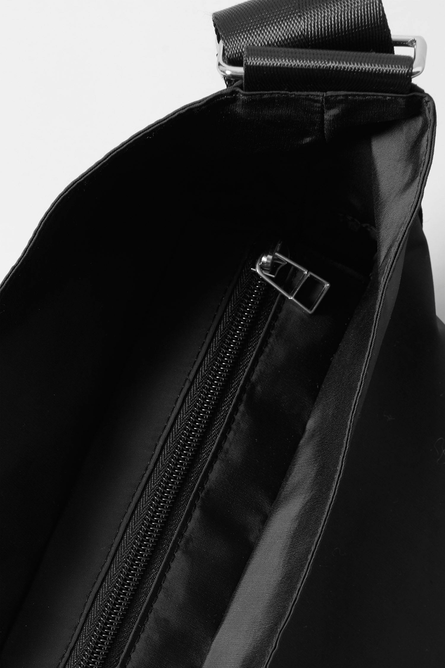 Black - Carry Bag - 4