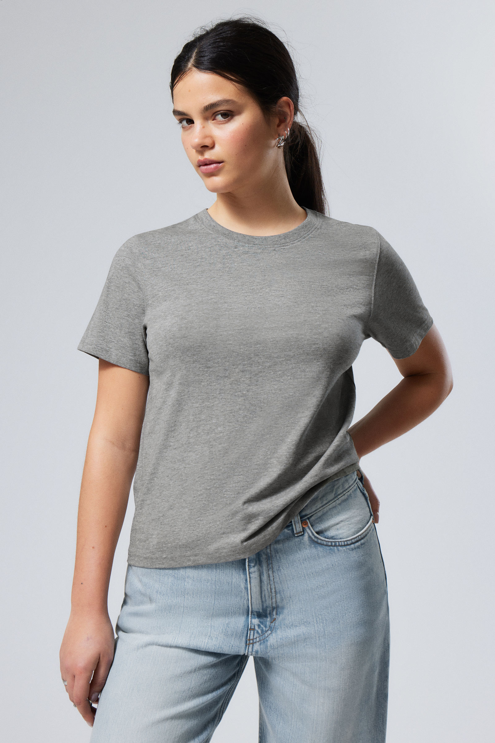 #969696 - Essence Standard T-shirt - 1