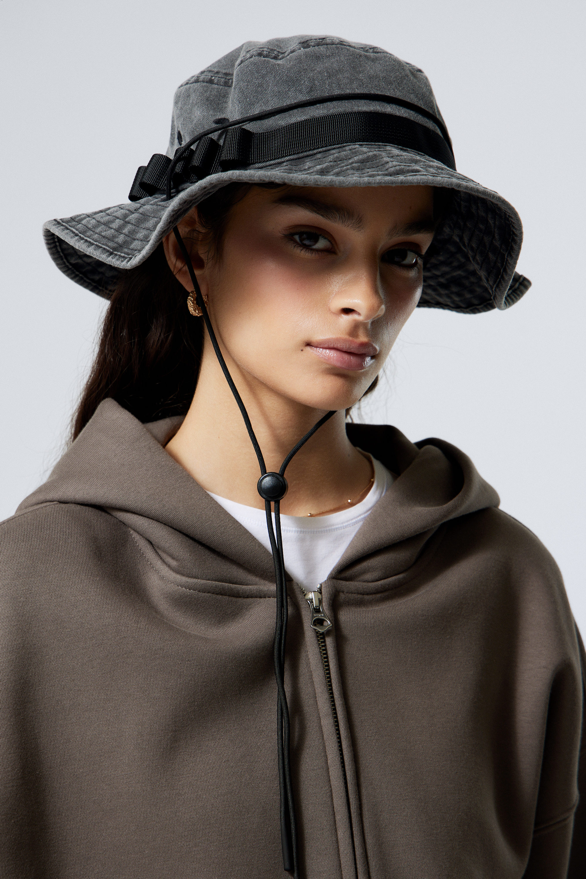 utility bucket hat - Washed Dark Grey | Weekday WW