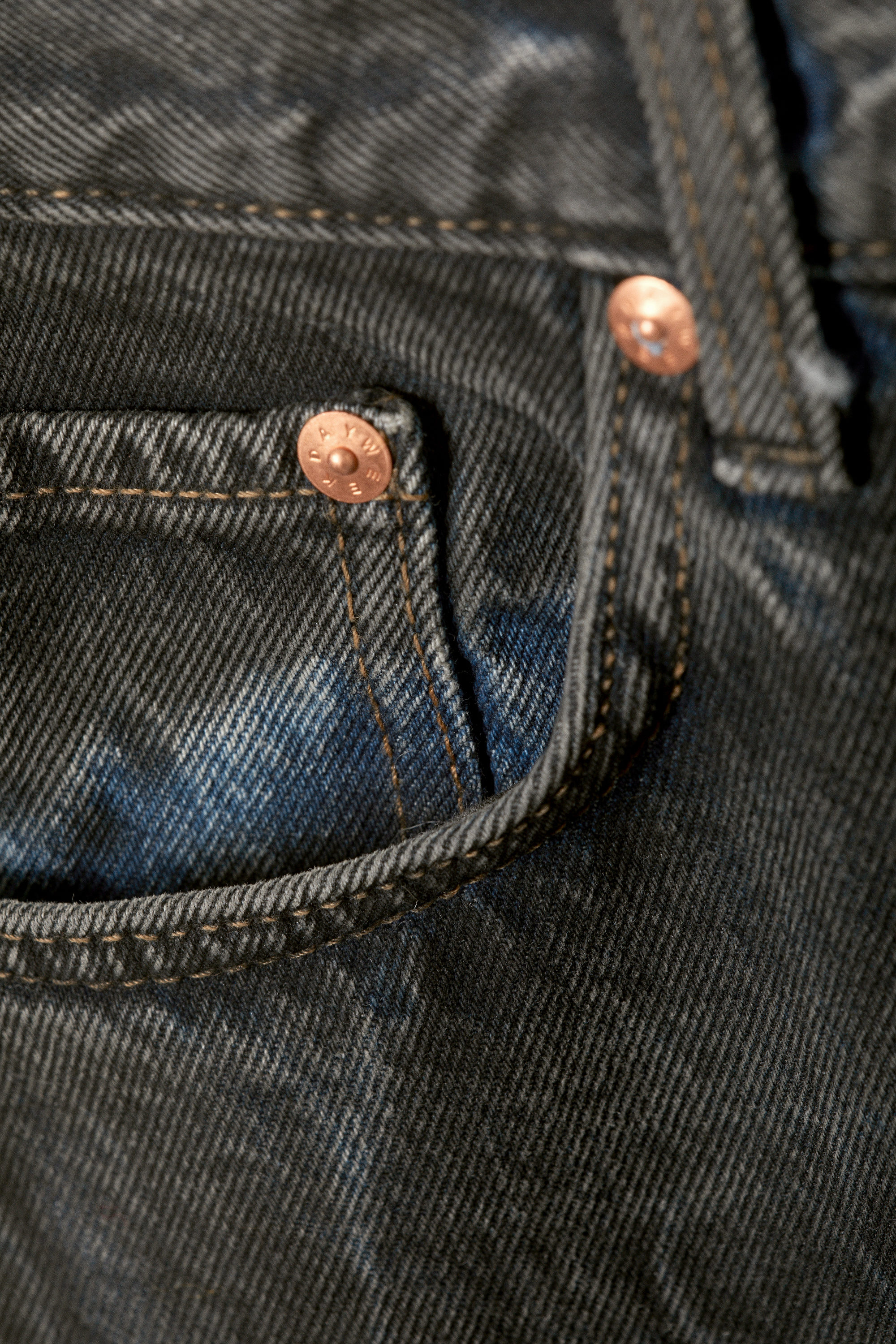 【WEEKDAY】Galaxy Loose Straight Jeans ルーズ ストレート galaxy loose straight leg jeans - 90s Blue - Medium Blue