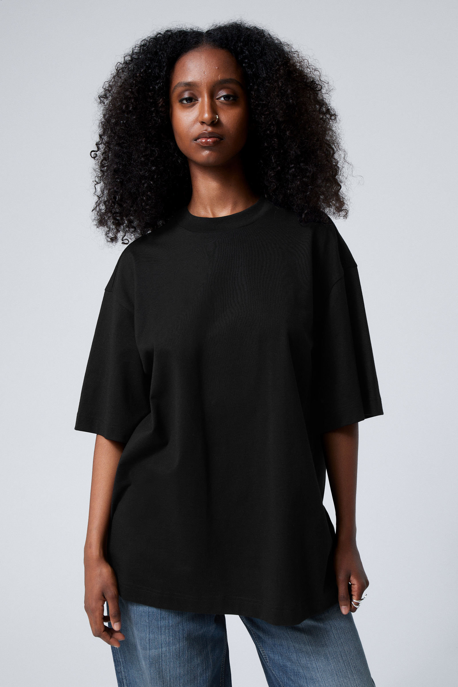 Black oversized t shirt women's hotsell