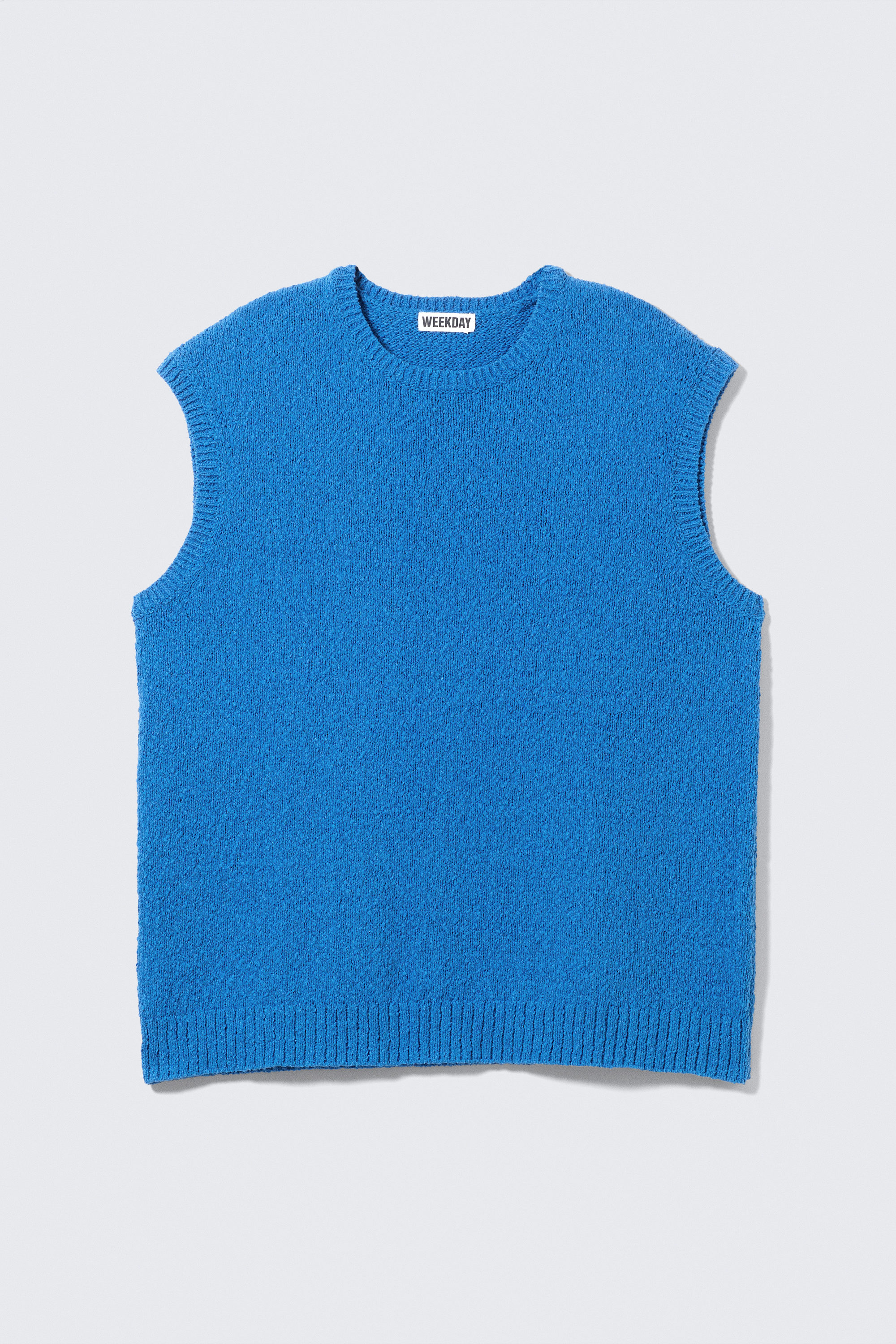 【MEER.】HEART SLEEVELESS KNIT(BE) Buy Grey Knit Heart Patchwork Tank Top from Next Oman