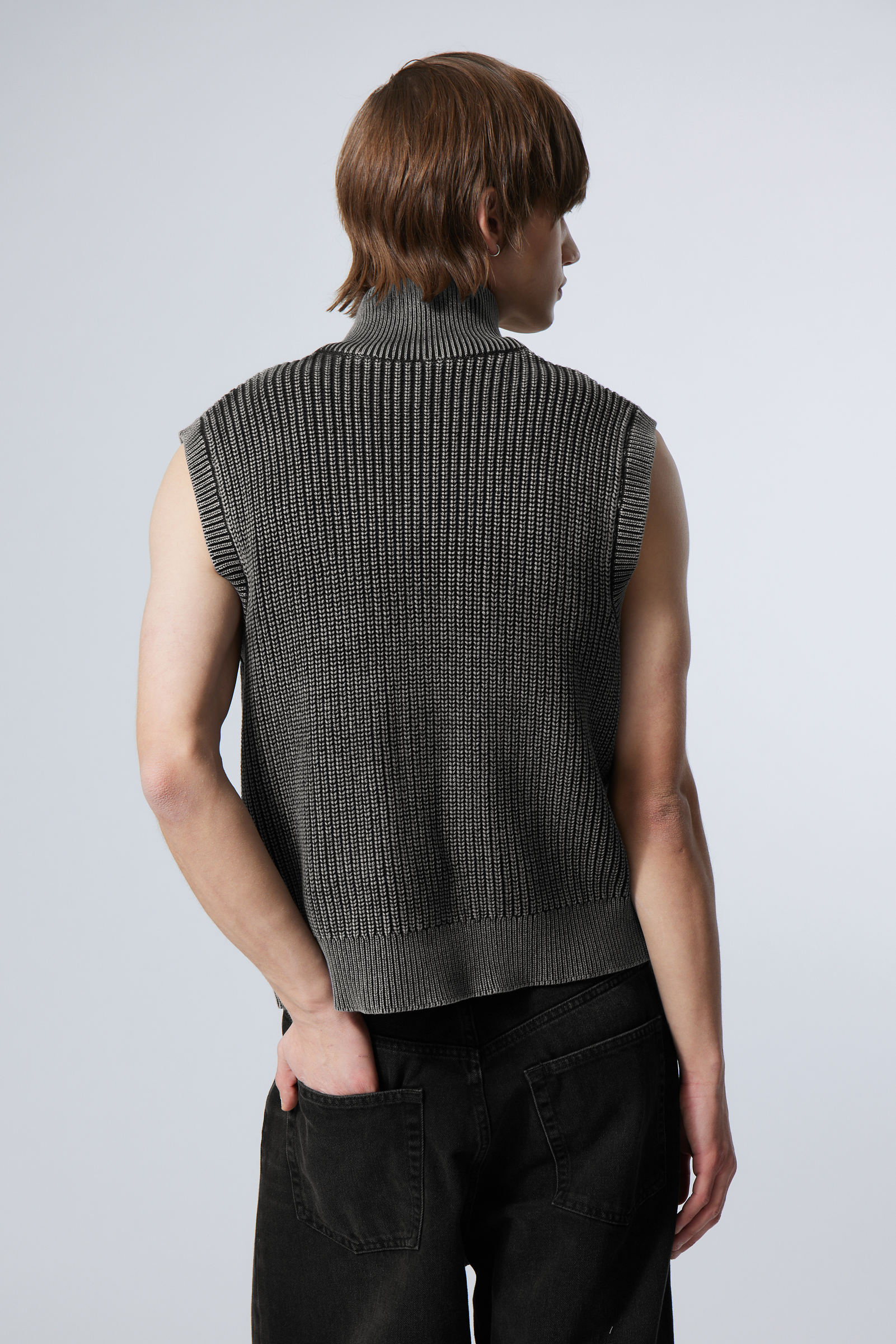 #272628 - Marwin Zipped Vest - 2