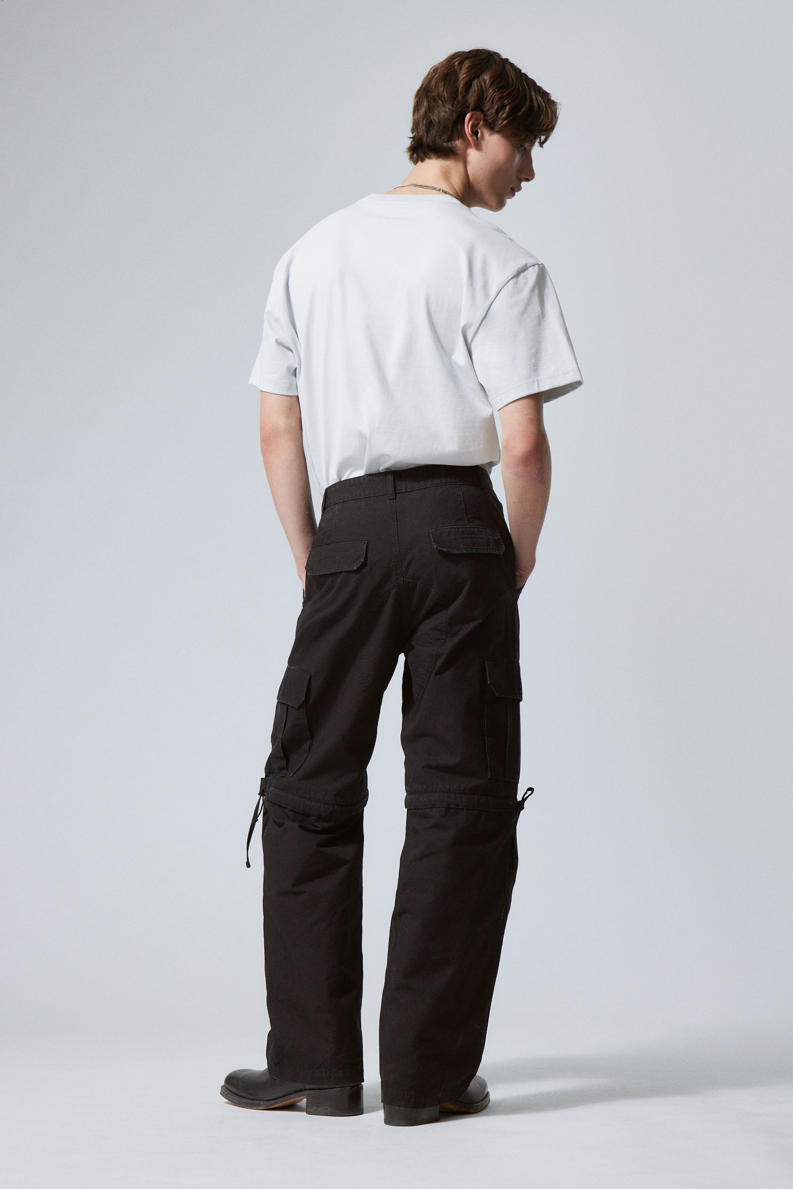 Buy Roadster Men Black Sustainable Trousers - Trousers for Men