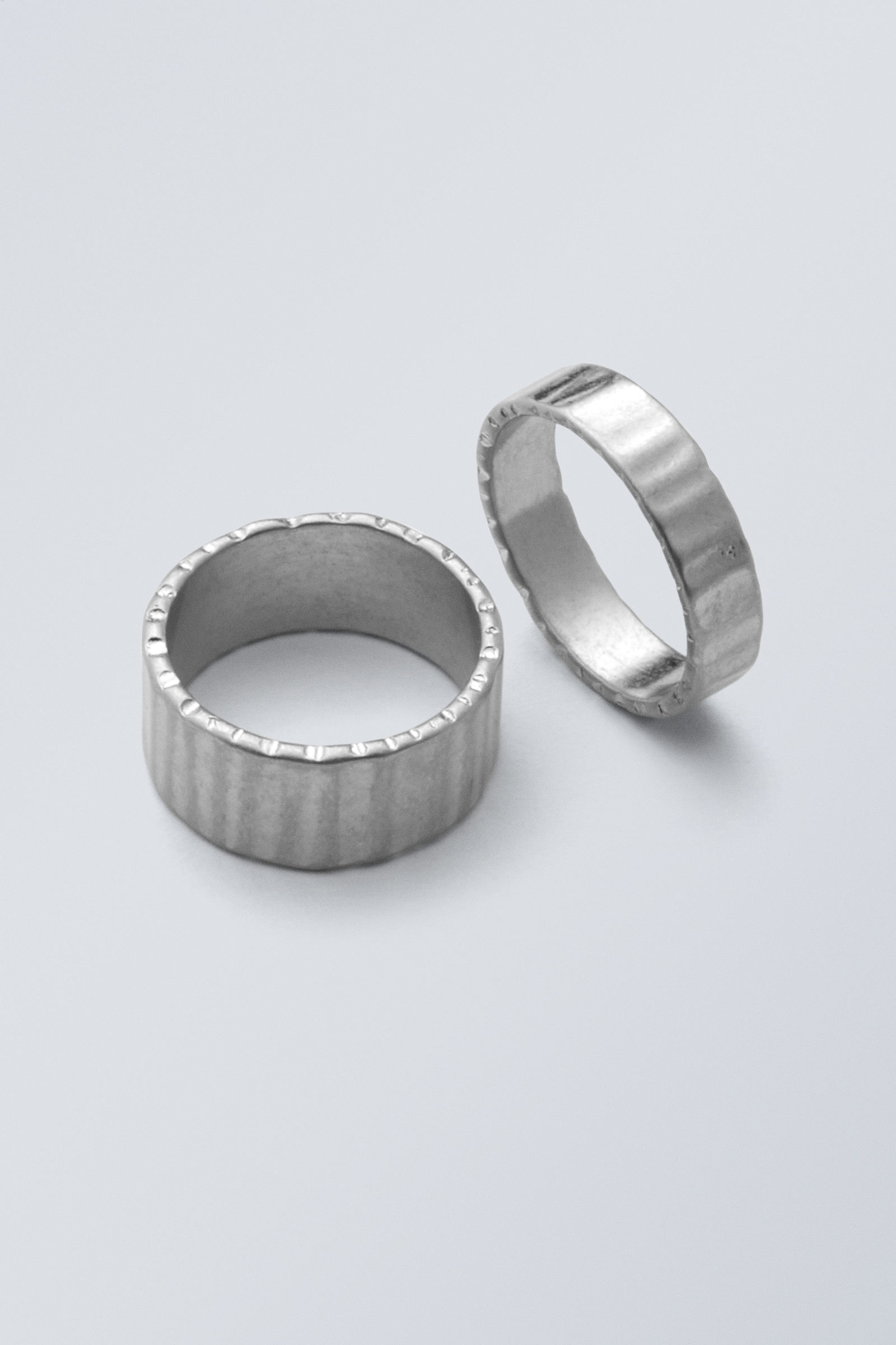 #ABAAAA - 2-pack Pleated Rings