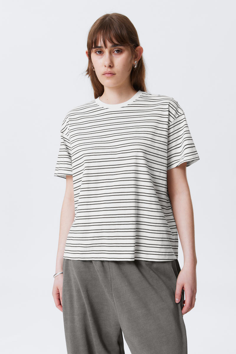Weekday Relaxed Boxy Cotton T-shirt