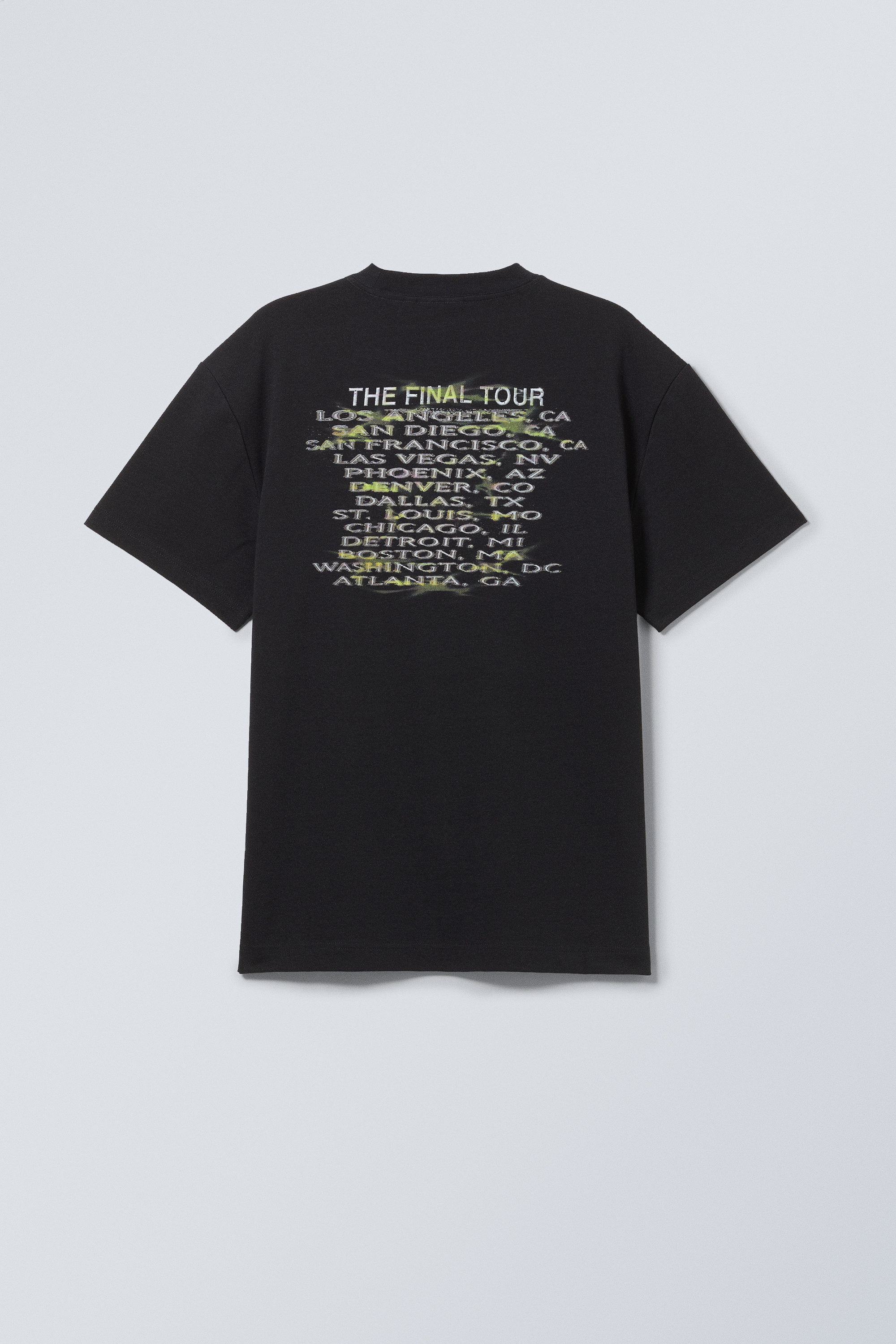 【WEEKDAY】Oversized Graphic Printed グラフィックTシャツ WEEKDAY Oversized Graphic Printed T-Shirt in Spiky Metal