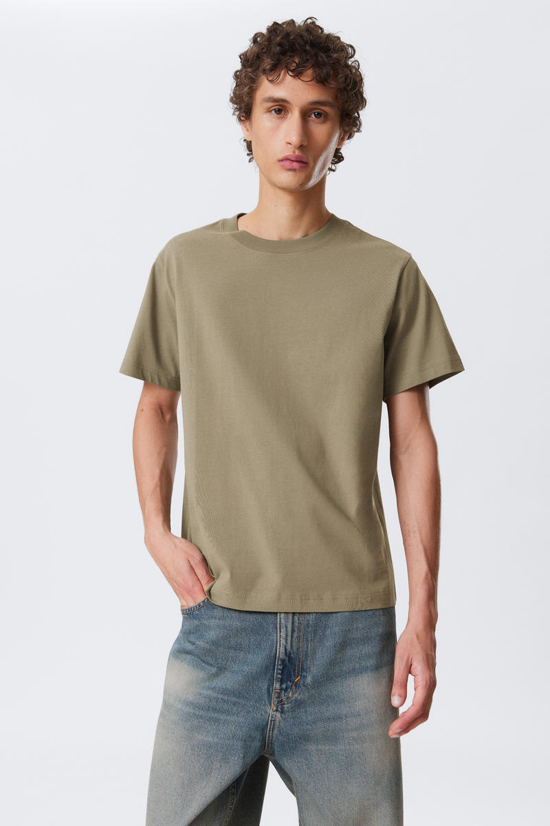 Weekday Short Boxy Heavyweight T-shirt