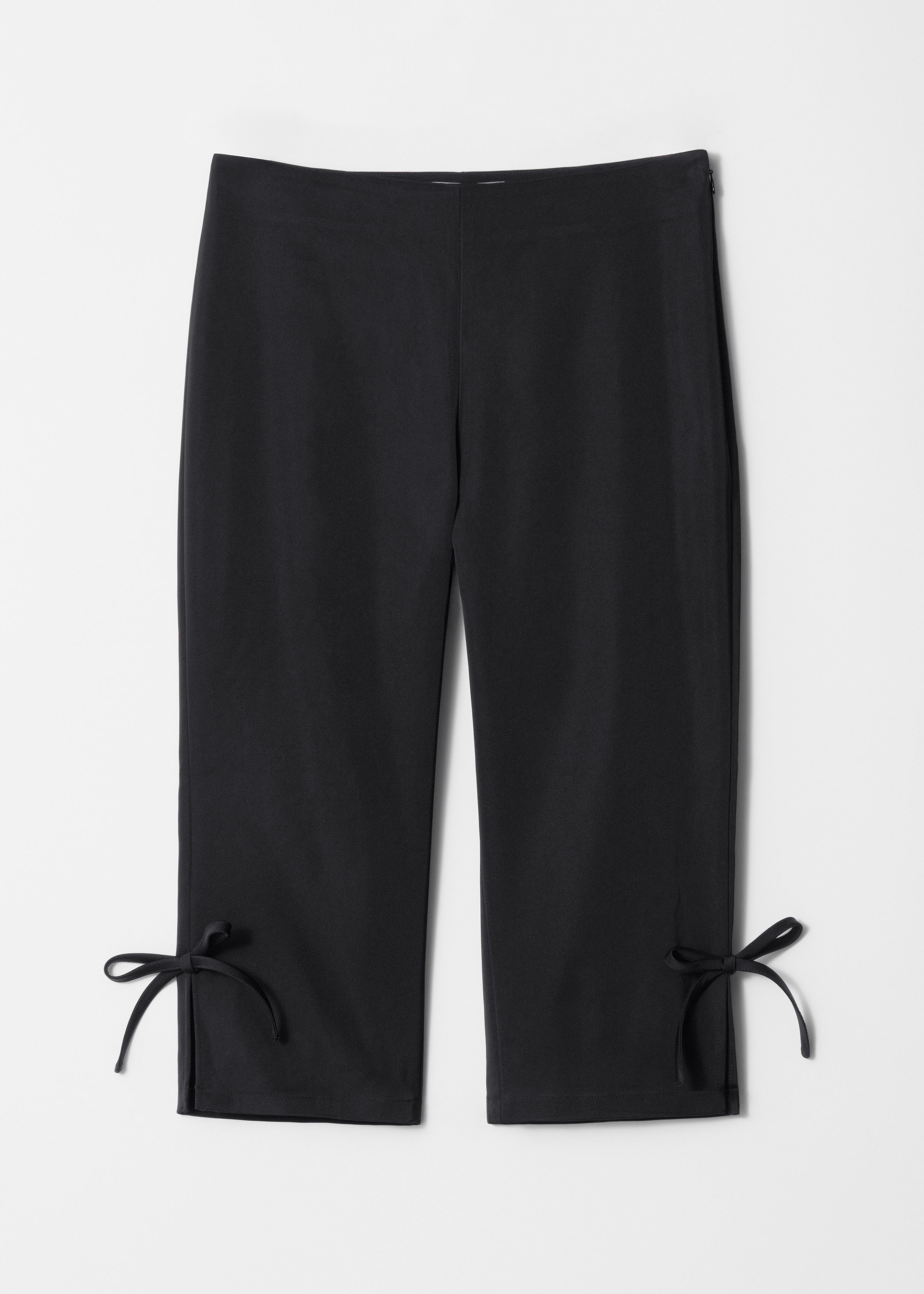 Ribbon-Detailed Capri Trousers - Black - & Other Stories US
