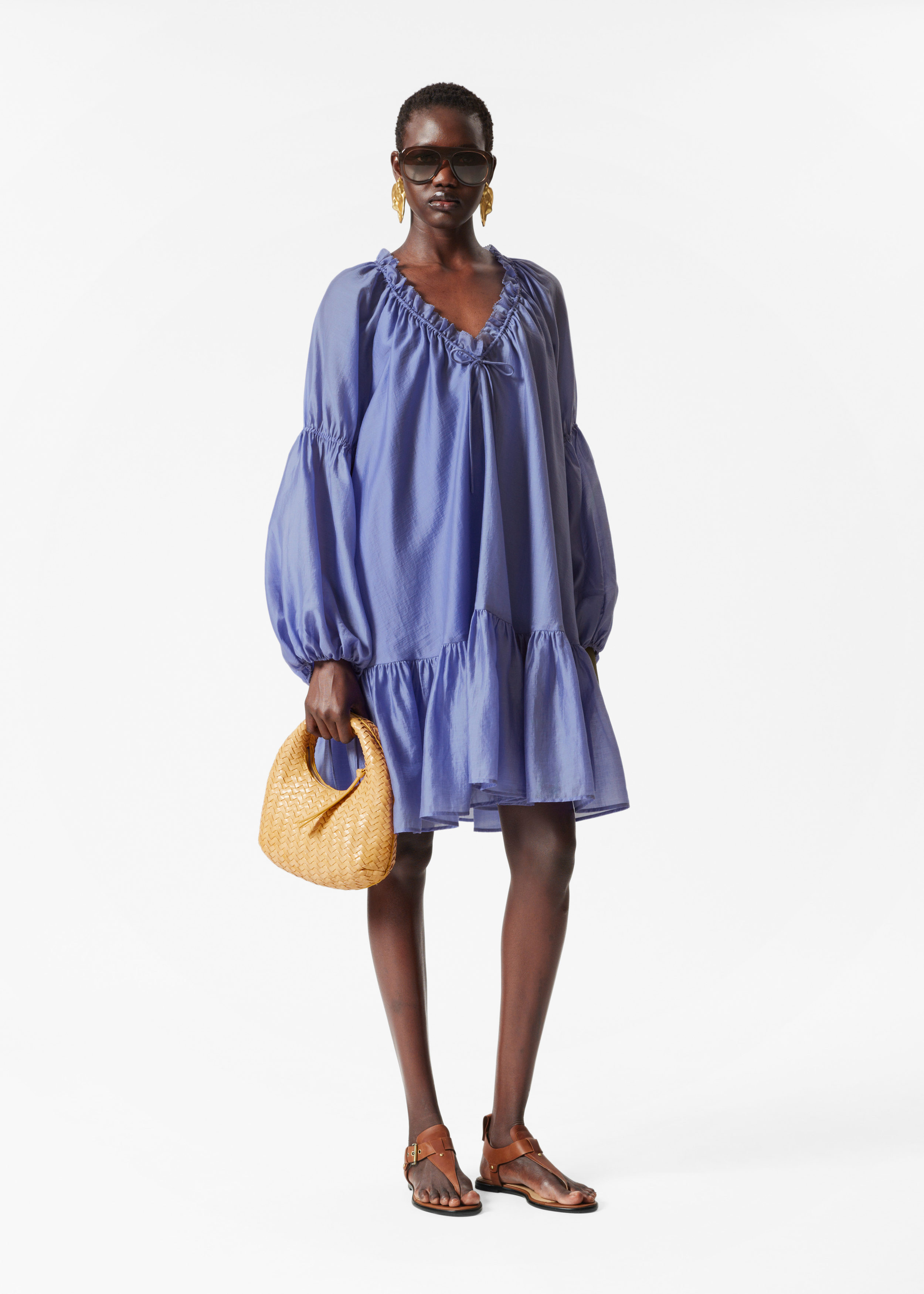 Robe courte à volants