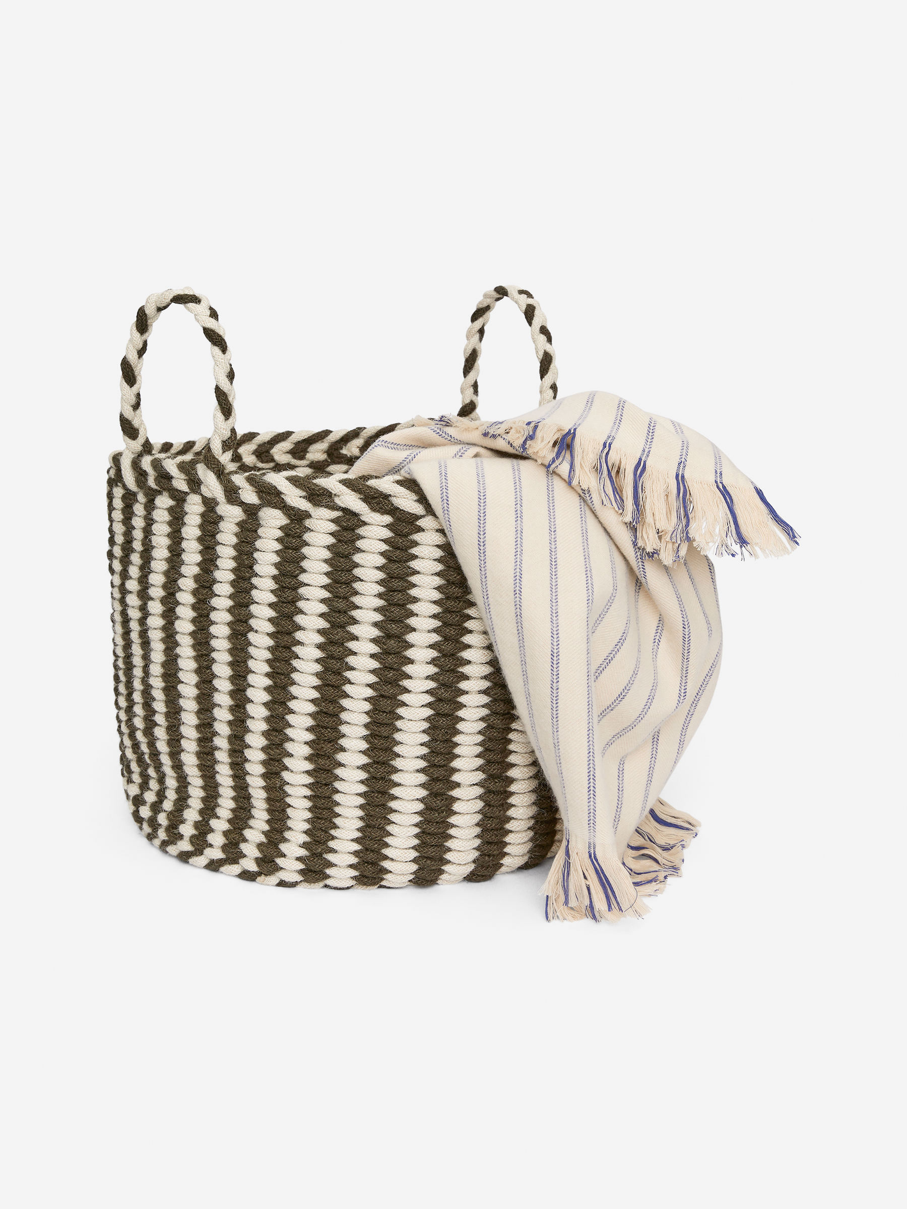 Storage Basket 41 cm - Khaki Green/Off White - Homeware - StillMedia/DescriptiveStillLife - 2