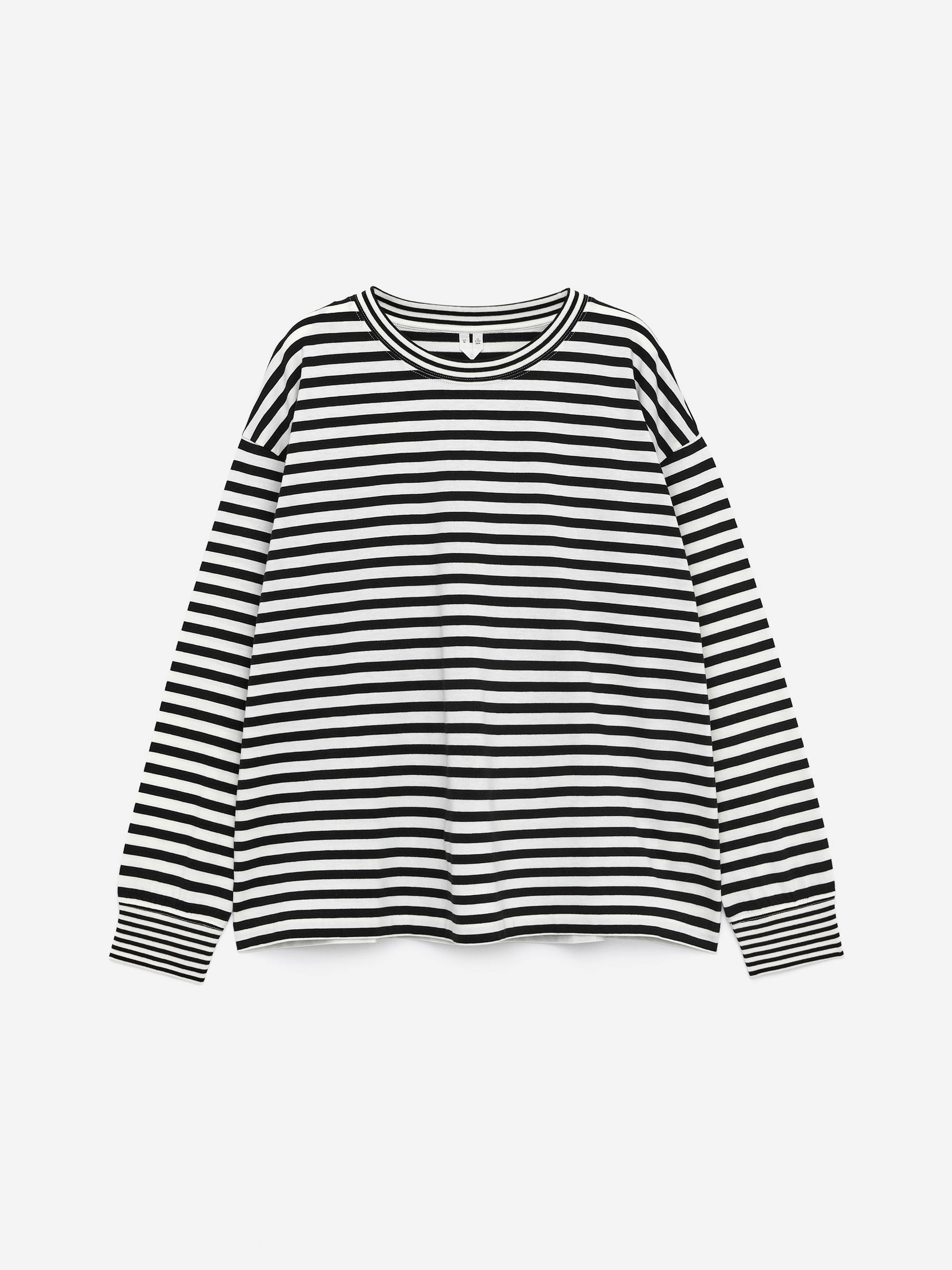 Long-Sleeved T-Shirt-Black-16028