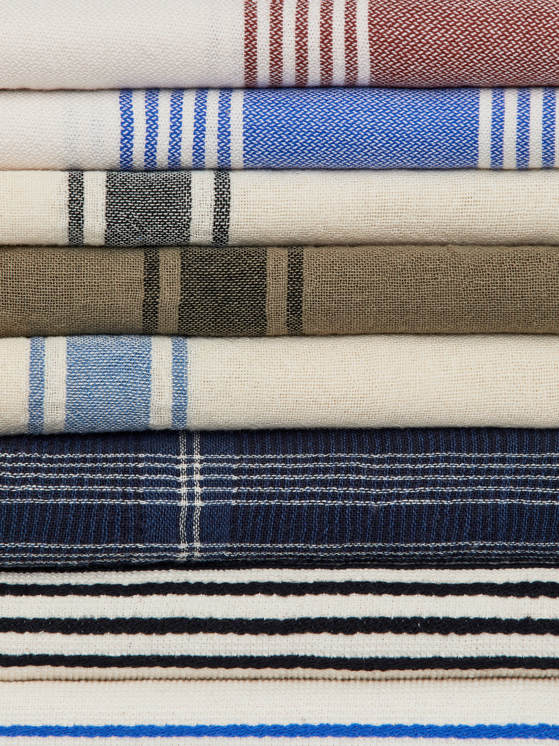 Woven Cotton Towel - Off White/Blue - Homeware - StillMedia/DescriptiveDetail - 5