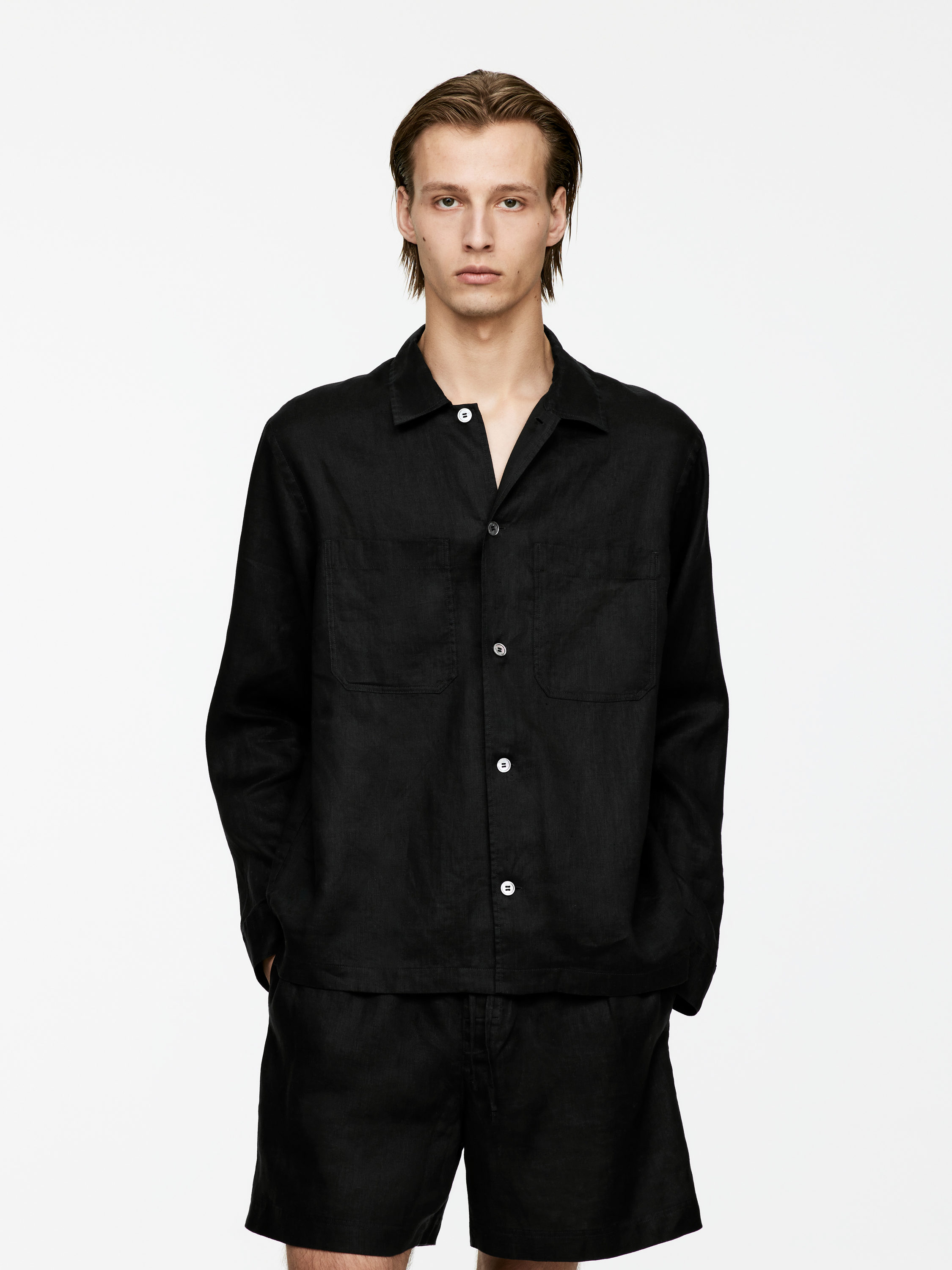 Relaxed Linen Shirt – Black – Men – ARKET SE