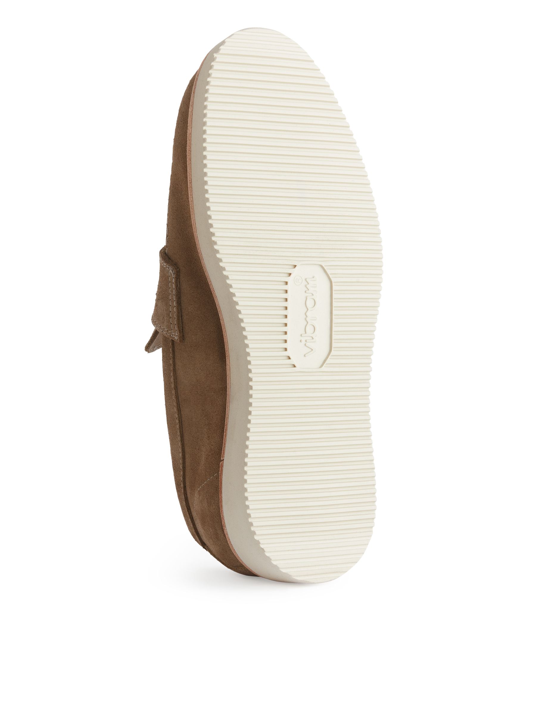 Mocasines de ante y VIBRAM® - Beige - Men - StillMedia/DescriptiveDetail - 1