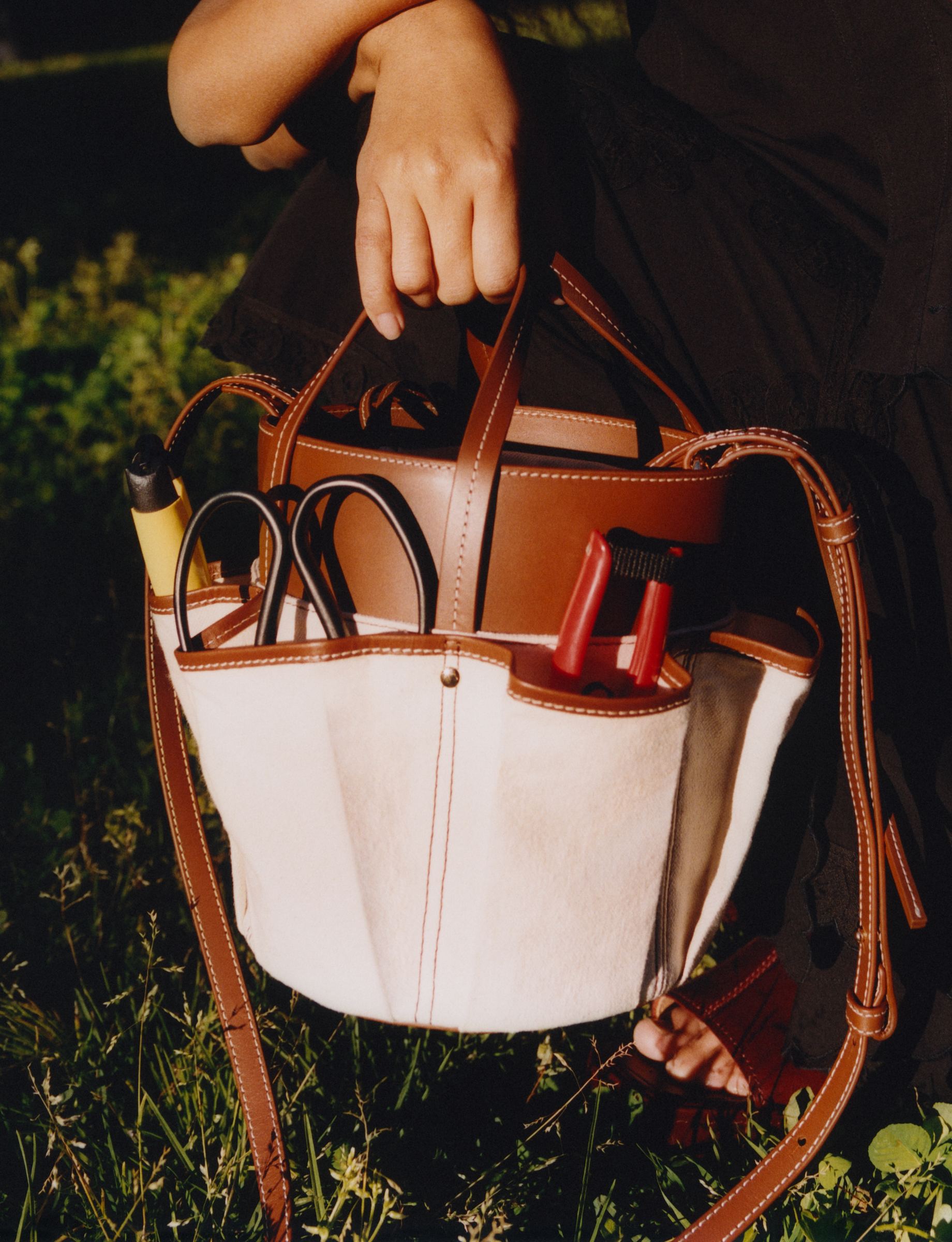 Two-In-One Bucket Bag - Brown/Beige - Women - StillMedia/Environmental - 1