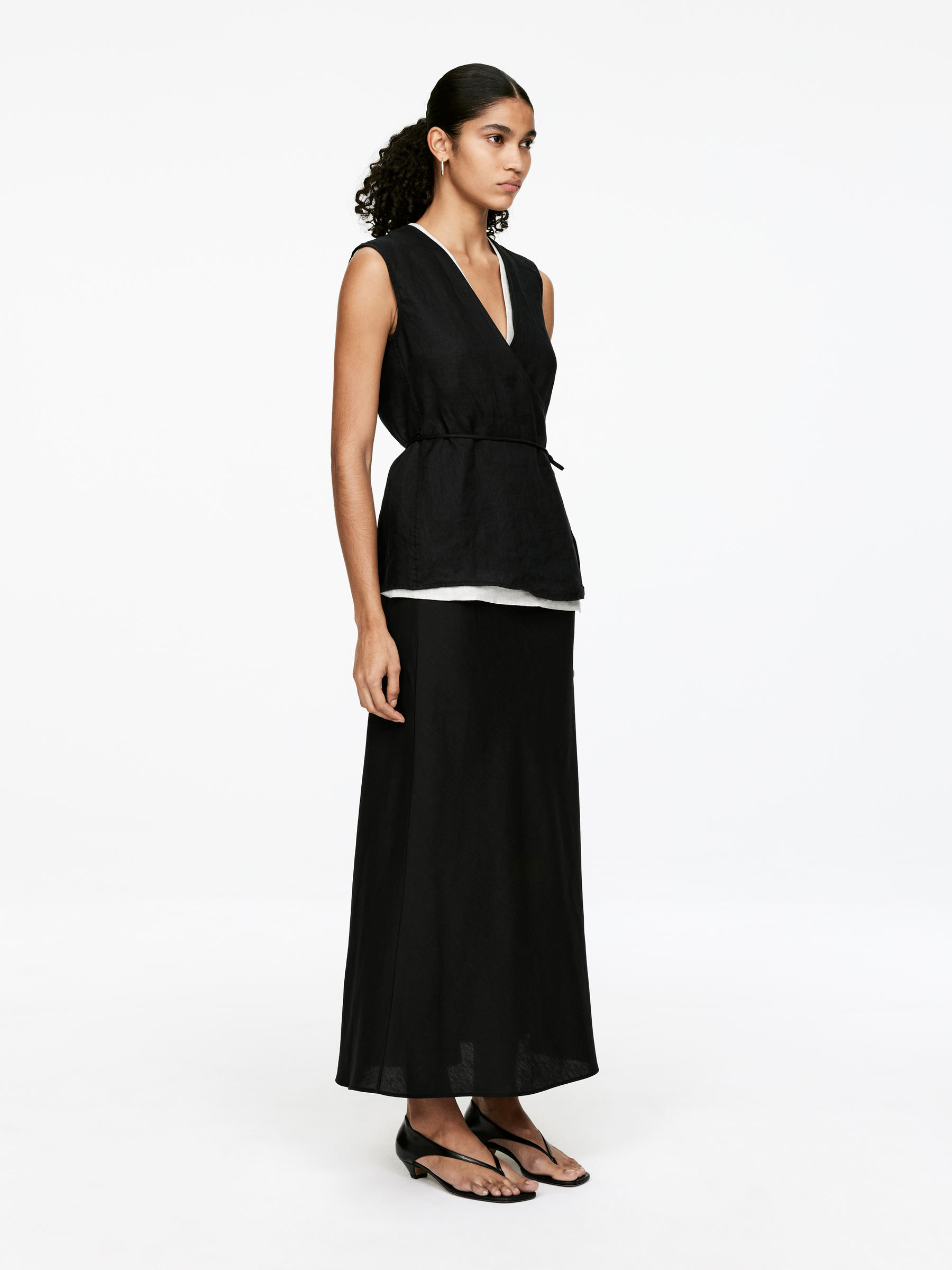 Linen Wrap Top - Black - Regular fit - Women - StillMedia/Lookbook - 4