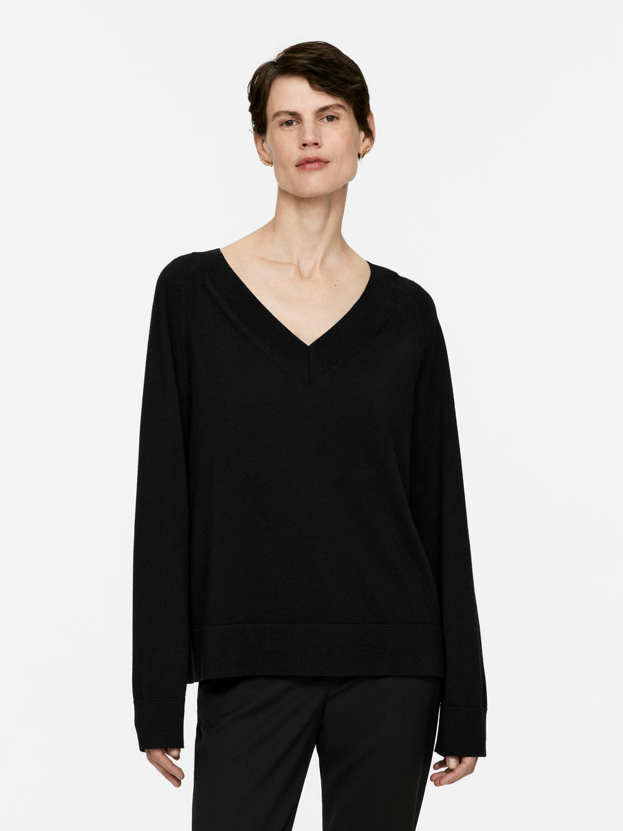 V-Neck Merino Jumper - Black - Regular fit - Women - 1249008001