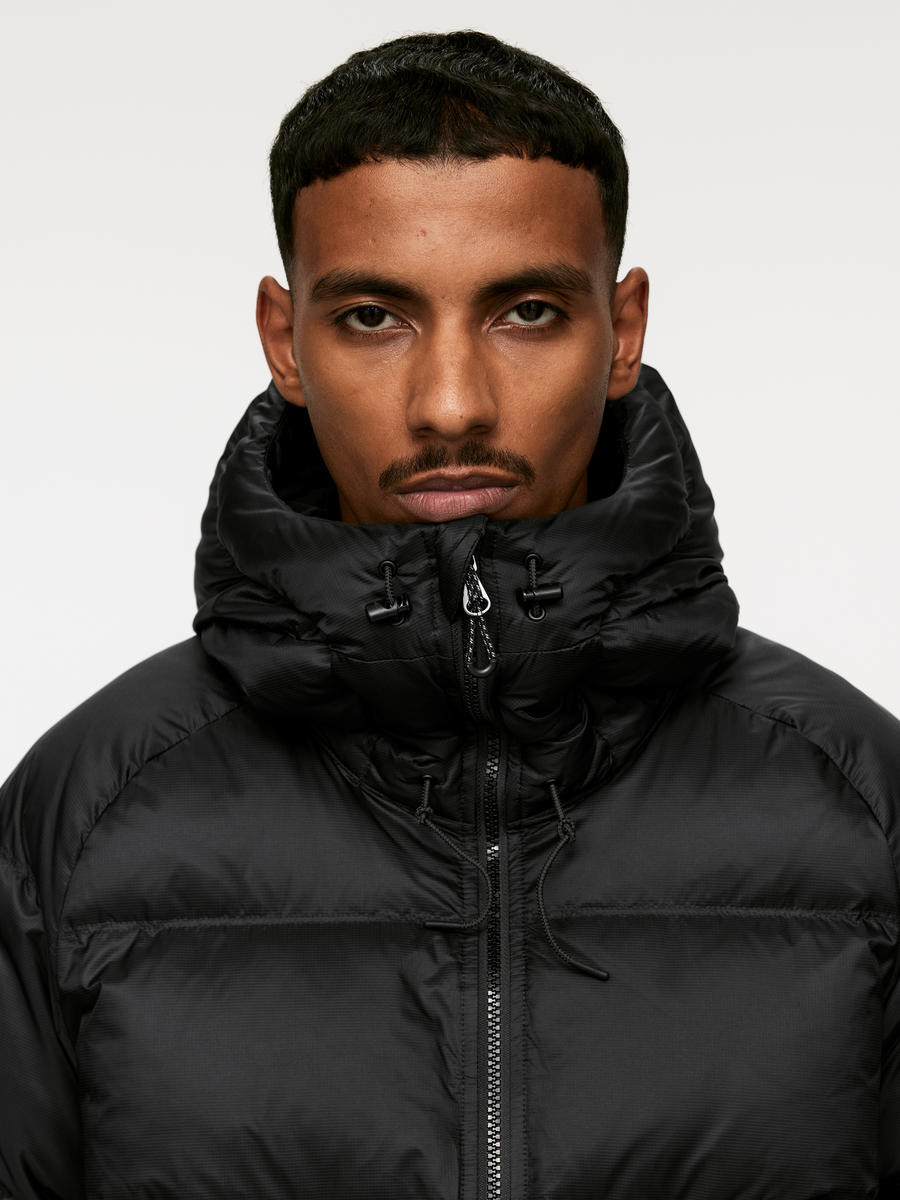 Arket puffer coat black online