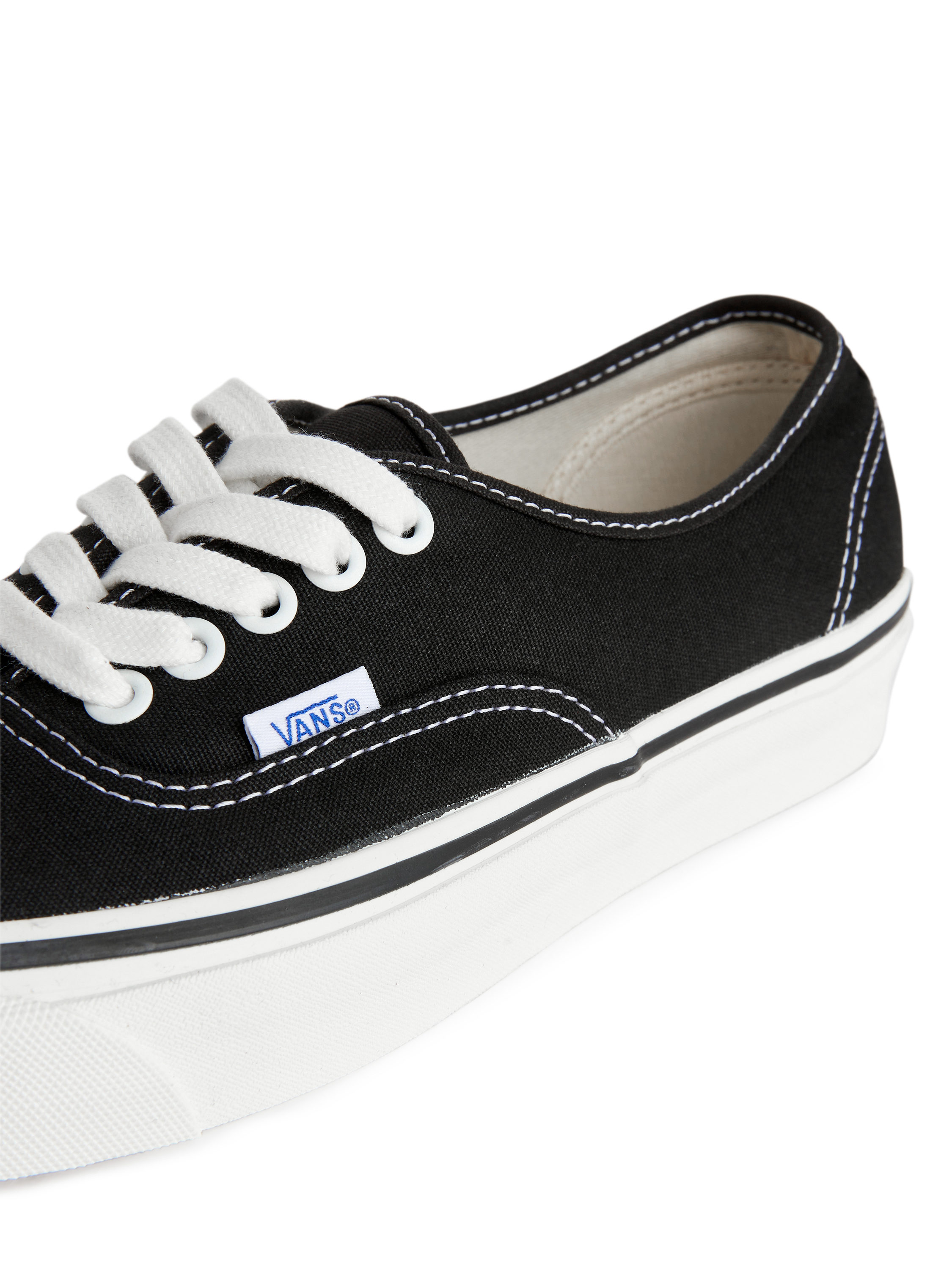 Vans Anaheim Authentic 44 DX – Black – Women – ARKET SE