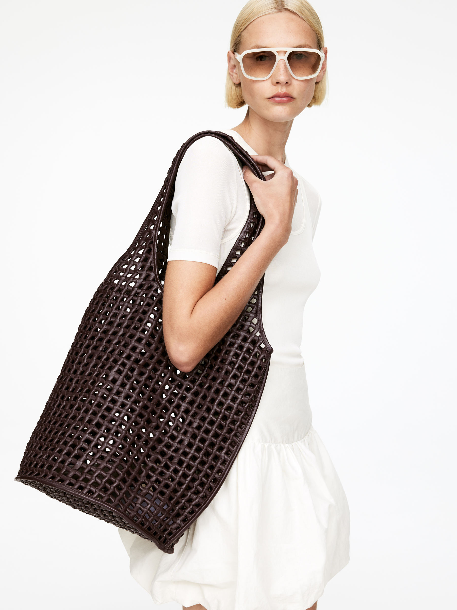 Slouchy Leather Tote - Dark Brown - Women - StillMedia/Lookbook - 7