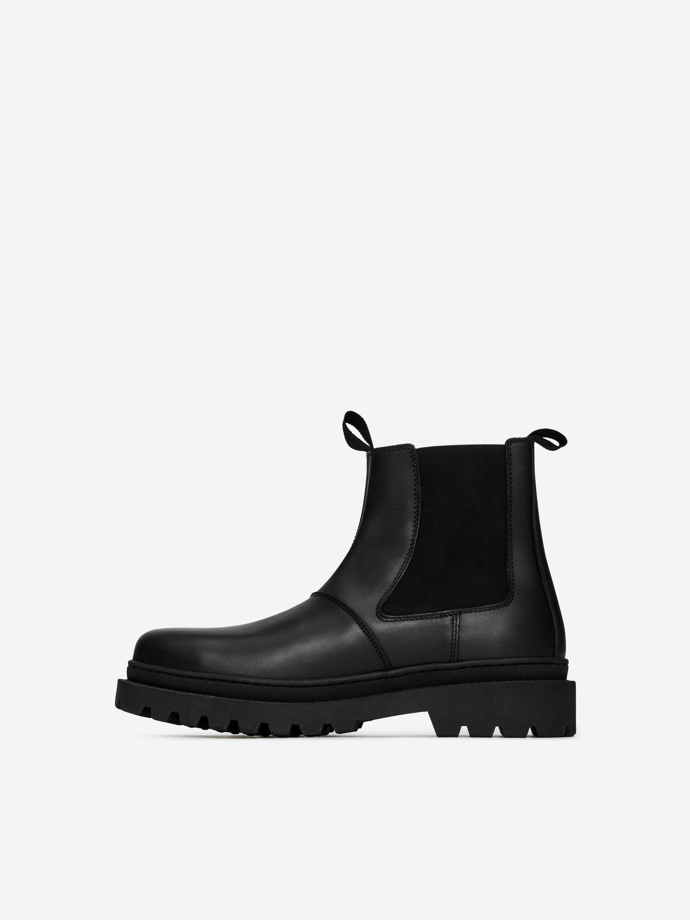 Rackam chelsea boots on sale