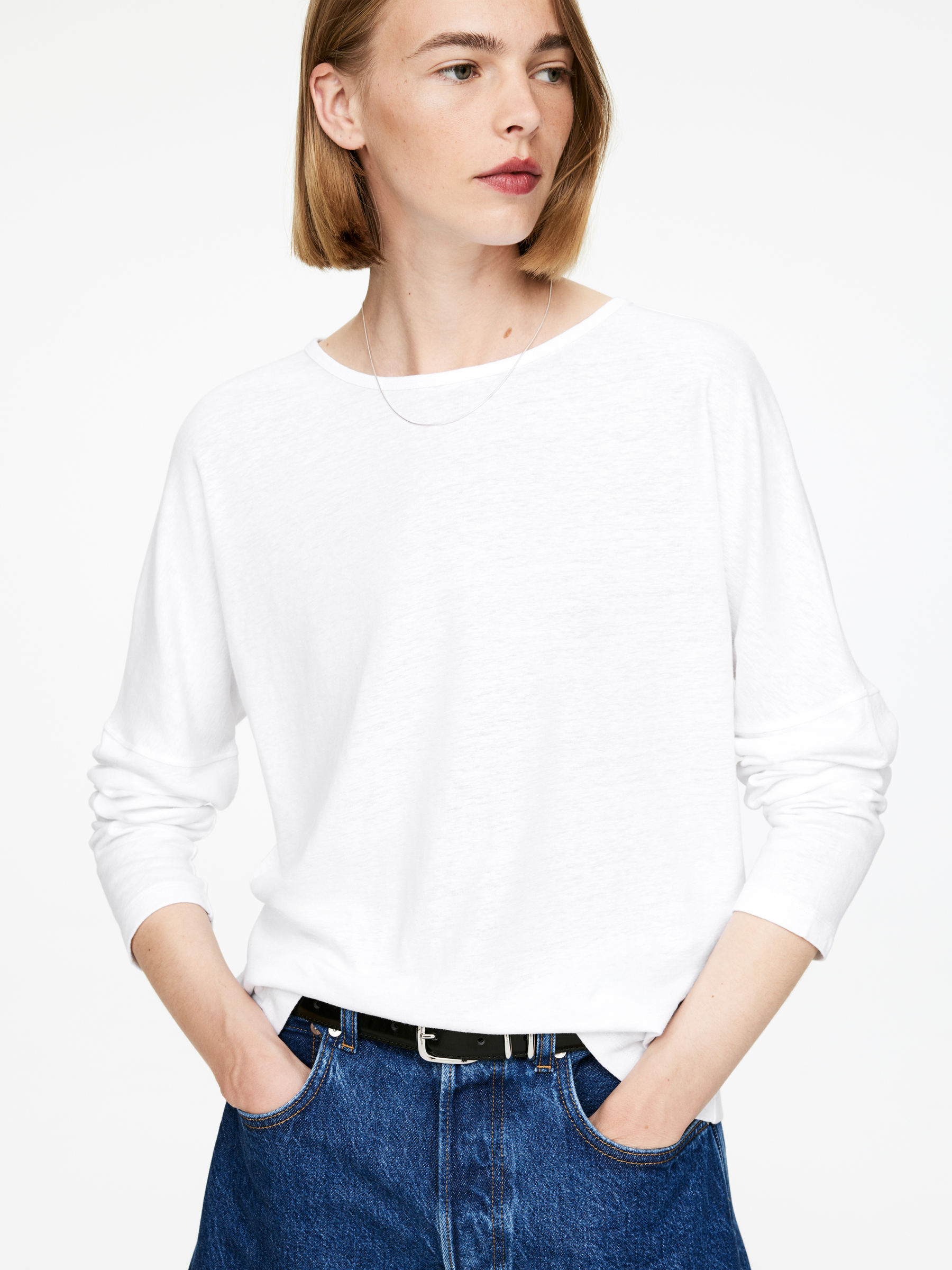 Loose-Fit Linen Viscose Top - White - Loose fit - Women - StillMedia/Lookbook - 4